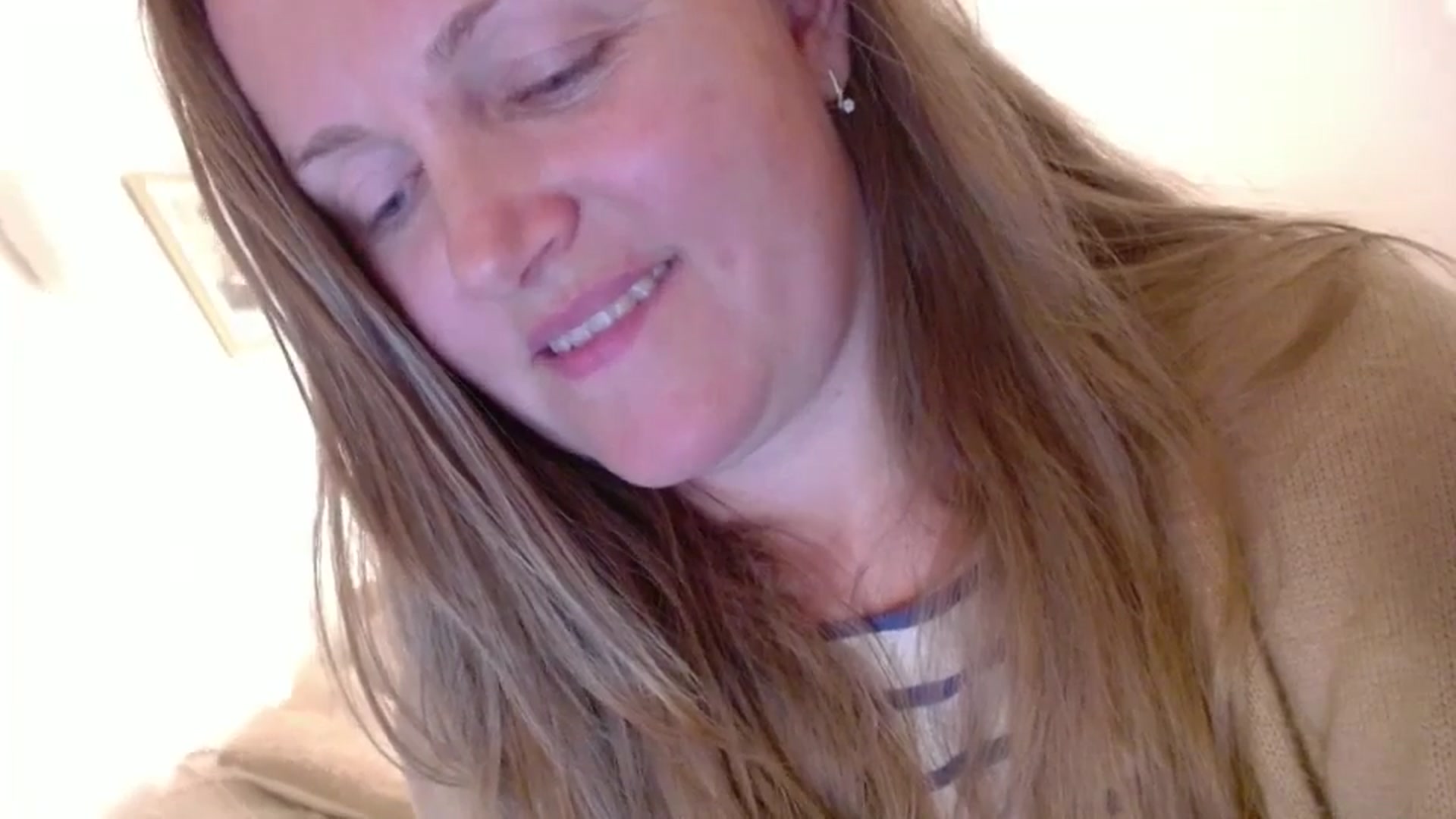 Gallery image thumbnail from JustLily's myfreecams stream on, 11/10/2024, 24:07 image 9 of 20