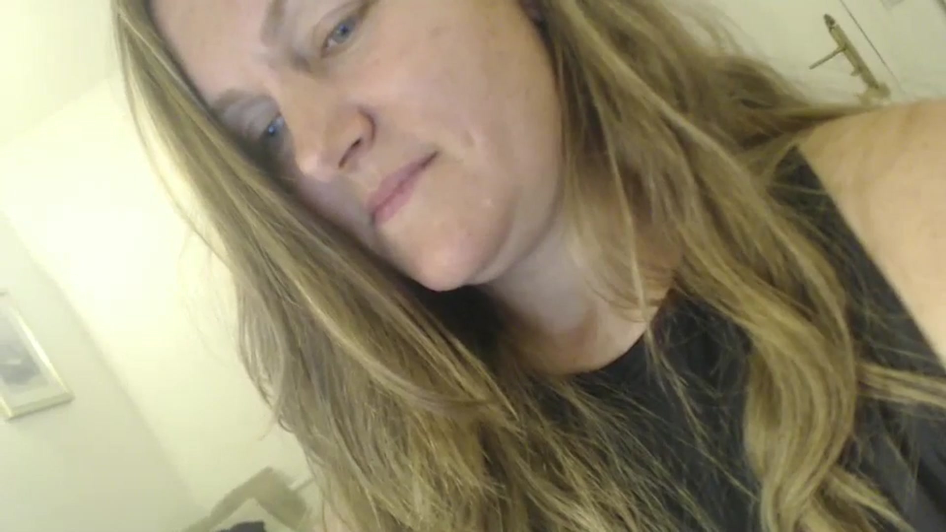 Gallery image thumbnail from JustLily's myfreecams stream on, 11/15/2024, 23:22 image 18 of 20