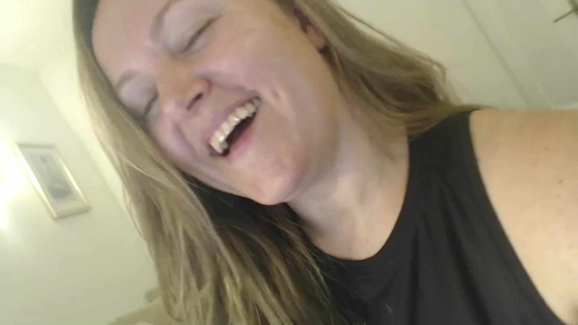 Gallery image thumbnail from JustLily's myfreecams stream on, 11/15/2024, 23:22 image 2 of 20
