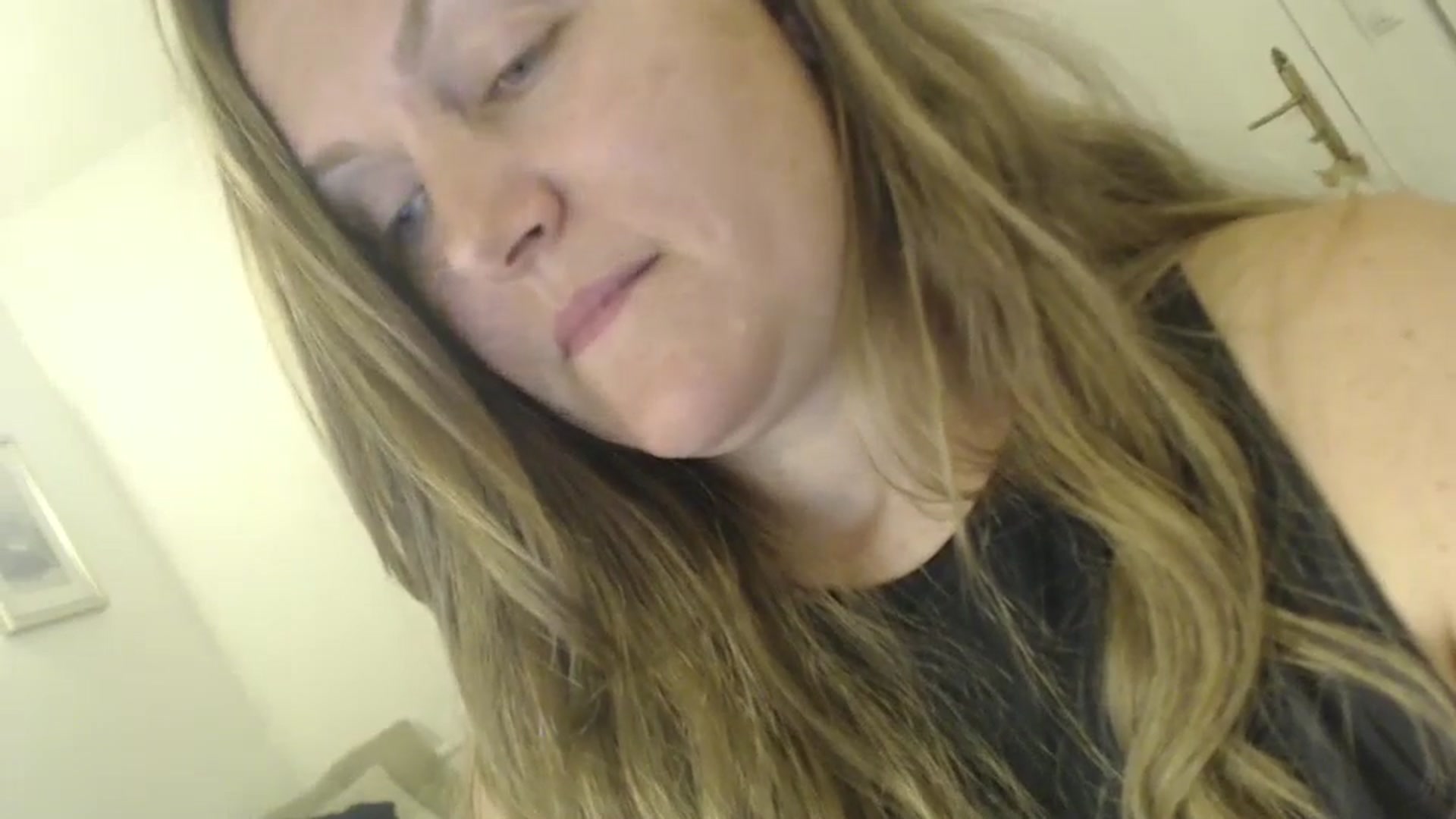 Gallery image thumbnail from JustLily's myfreecams stream on, 11/15/2024, 23:22 image 20 of 20