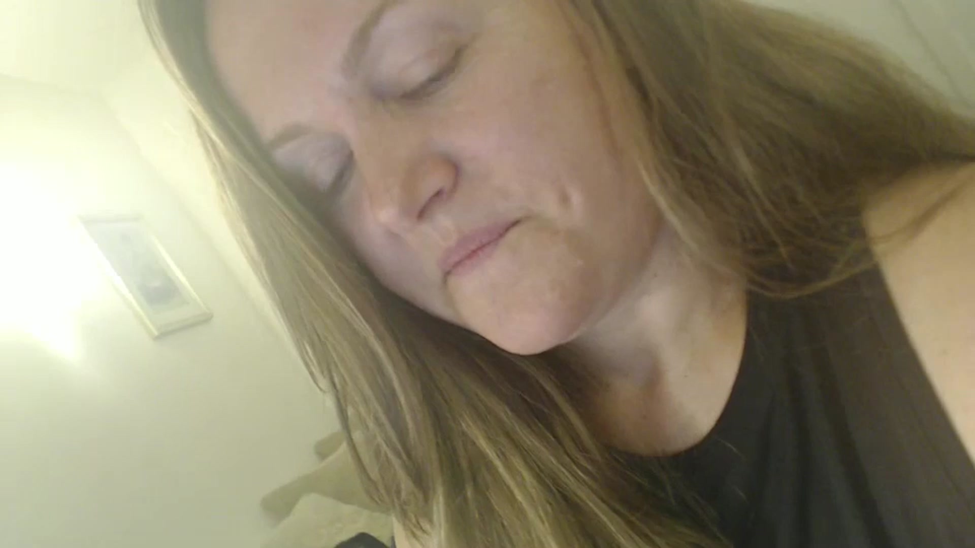 Gallery image thumbnail from JustLily's myfreecams stream on, 11/15/2024, 23:22 image 4 of 20