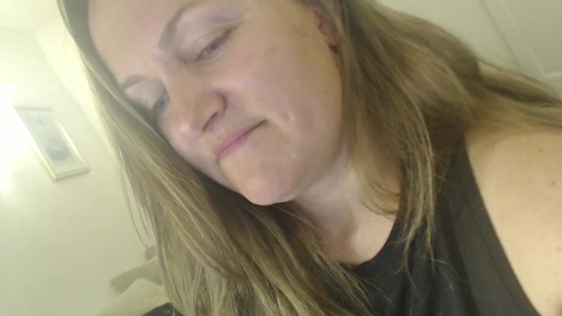 Gallery image thumbnail from JustLily's myfreecams stream on, 11/15/2024, 23:22 image 10 of 20
