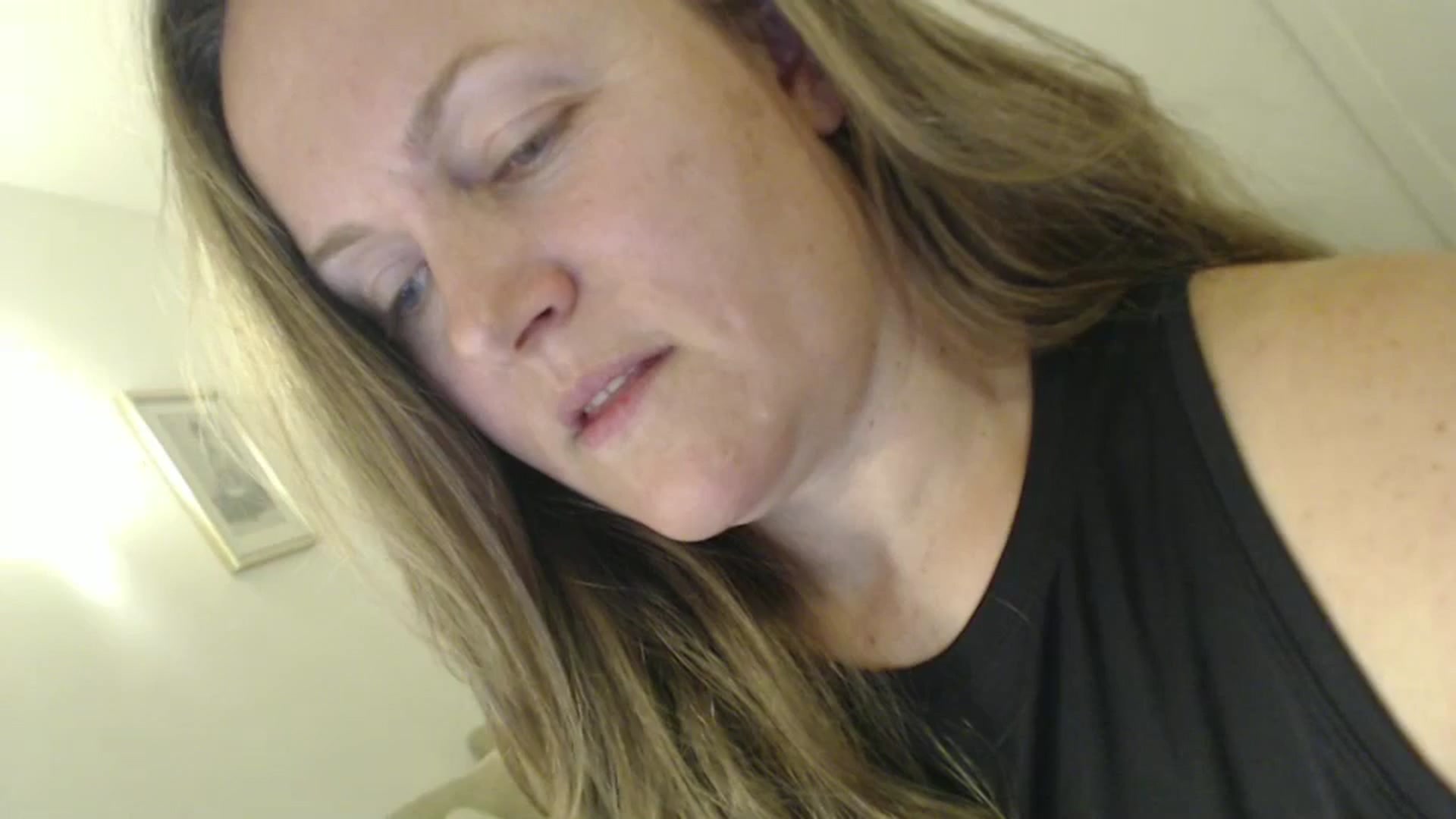 Gallery image thumbnail from JustLily's myfreecams stream on, 11/15/2024, 23:22 image 1 of 20