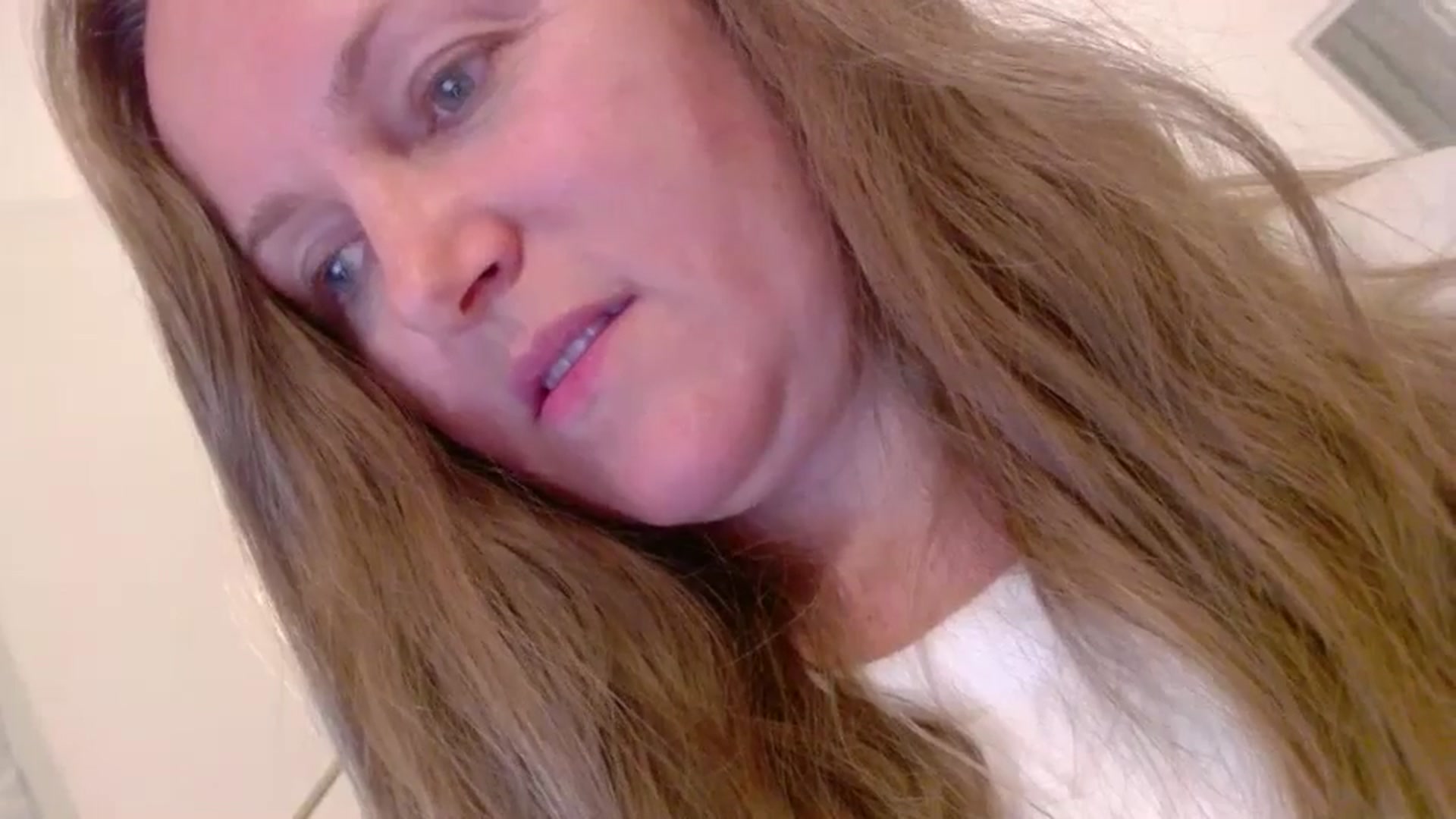 Gallery image thumbnail from JustLily's myfreecams stream on, 11/21/2024, 23:26 image 19 of 20