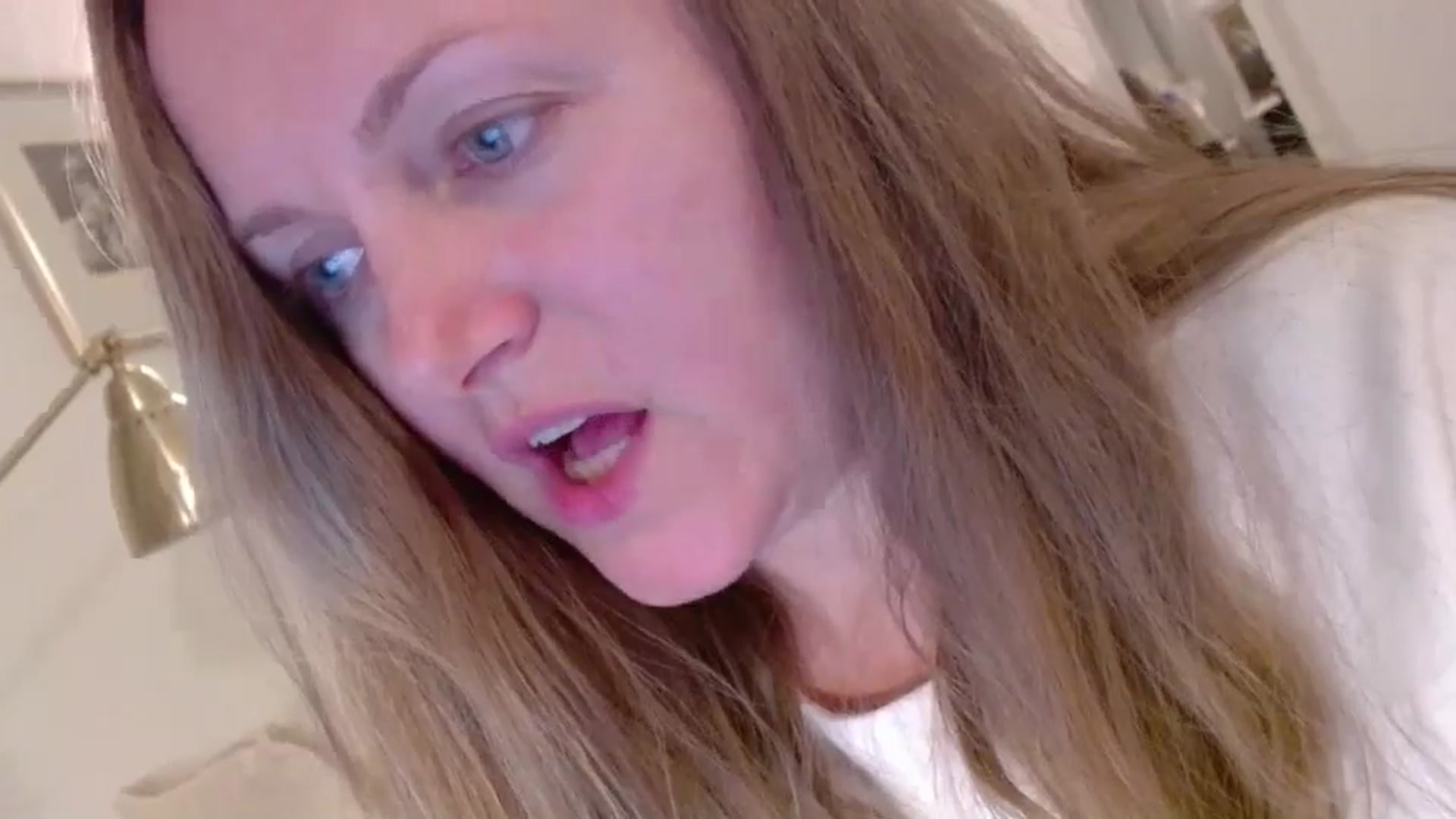 Gallery image thumbnail from JustLily's myfreecams stream on, 11/21/2024, 23:26 image 5 of 20