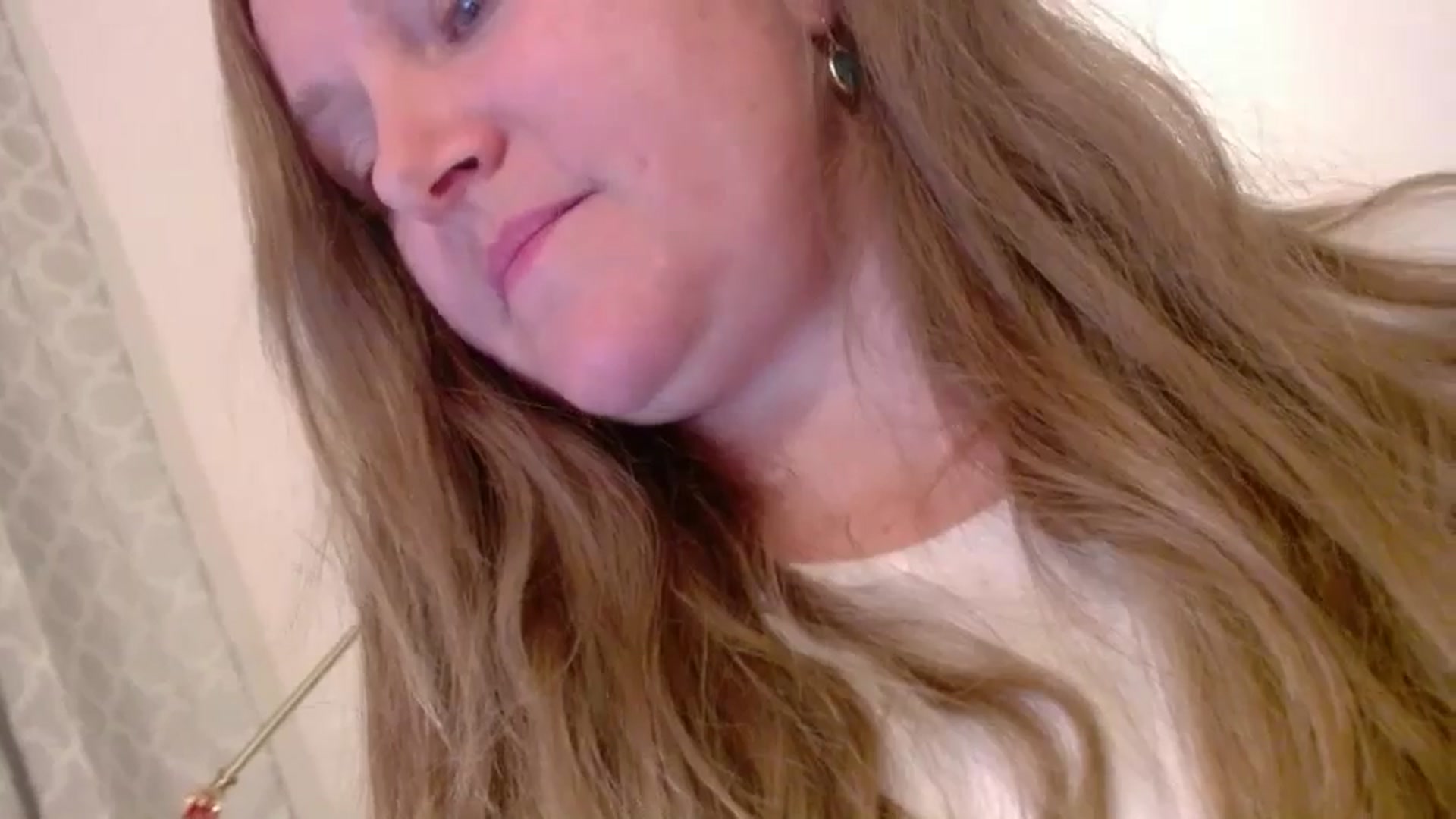 Gallery image thumbnail from JustLily's myfreecams stream on, 11/21/2024, 23:26 image 13 of 20