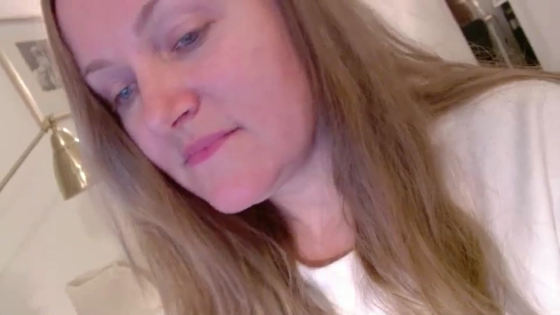 Gallery image thumbnail from JustLily's myfreecams stream on, 11/21/2024, 23:26 image 9 of 20