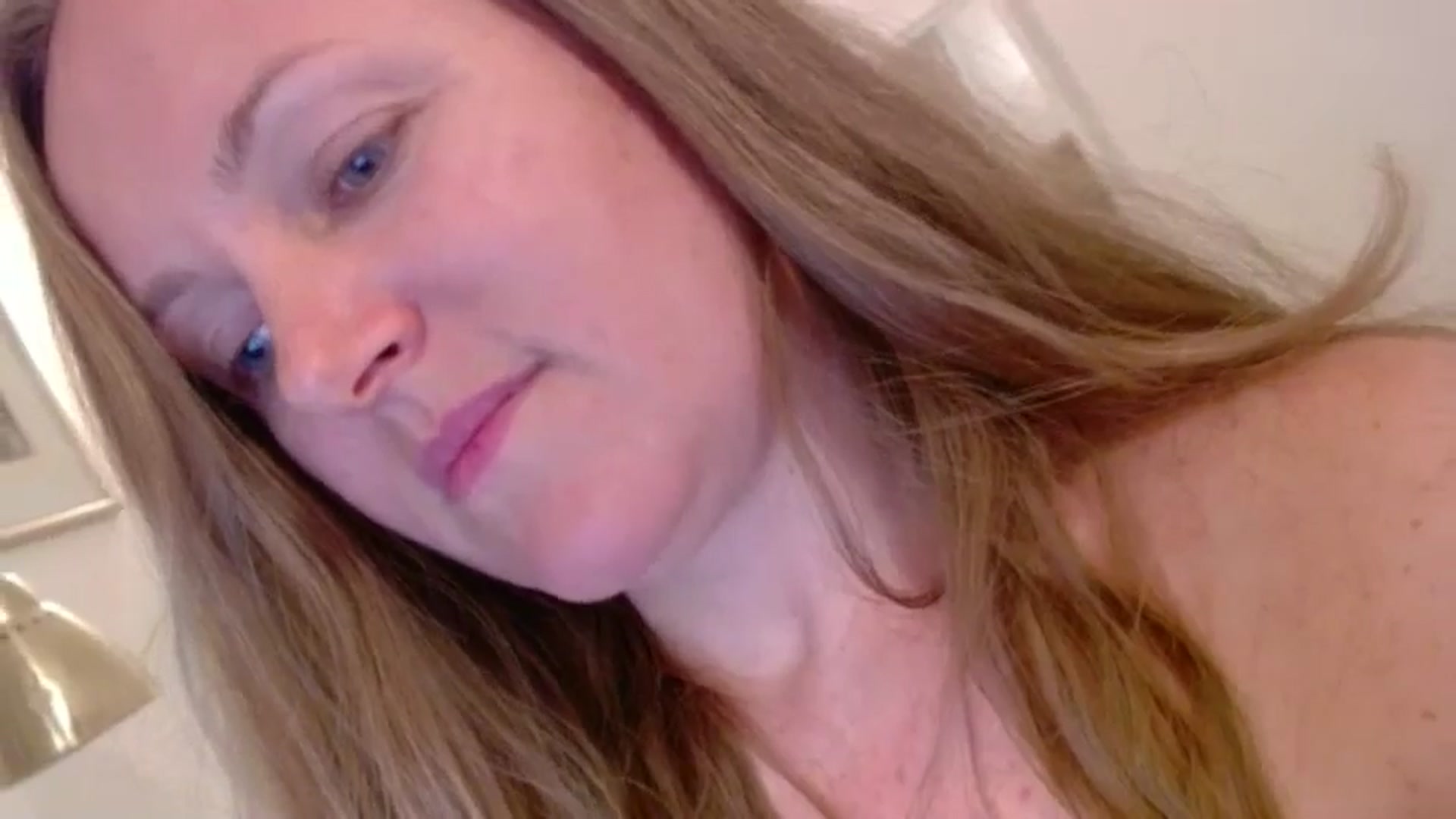 Gallery image thumbnail from JustLily's myfreecams stream on, 11/22/2024, 24:05 image 20 of 20