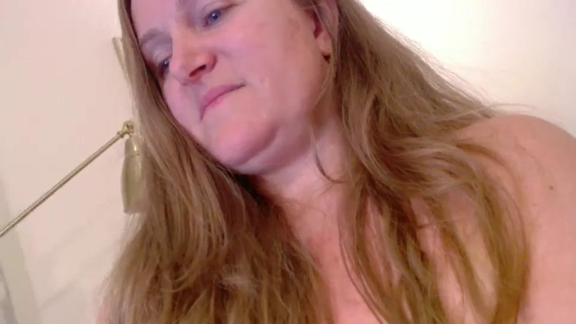 Gallery image thumbnail from JustLily's myfreecams stream on, 11/22/2024, 24:05 image 12 of 20