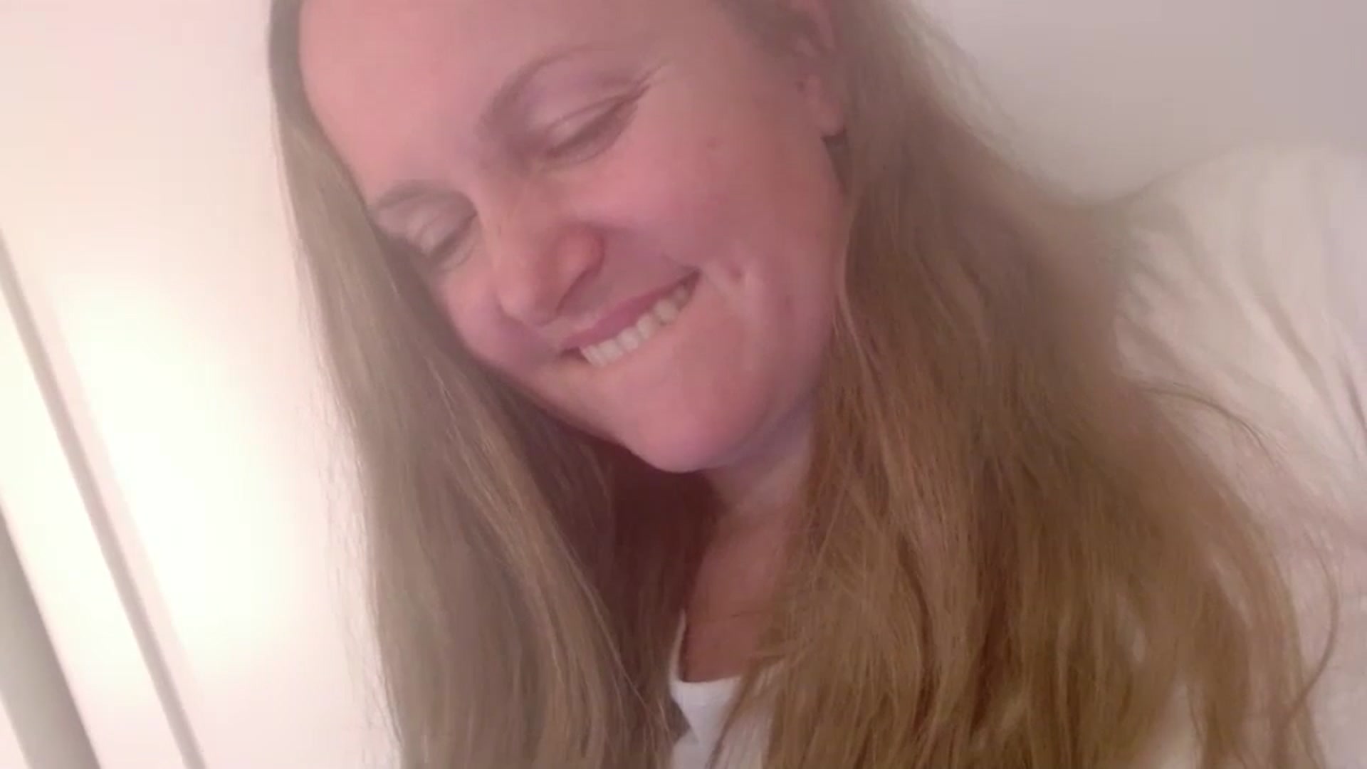 Gallery image thumbnail from JustLily's myfreecams stream on, 11/22/2024, 23:02 image 15 of 20