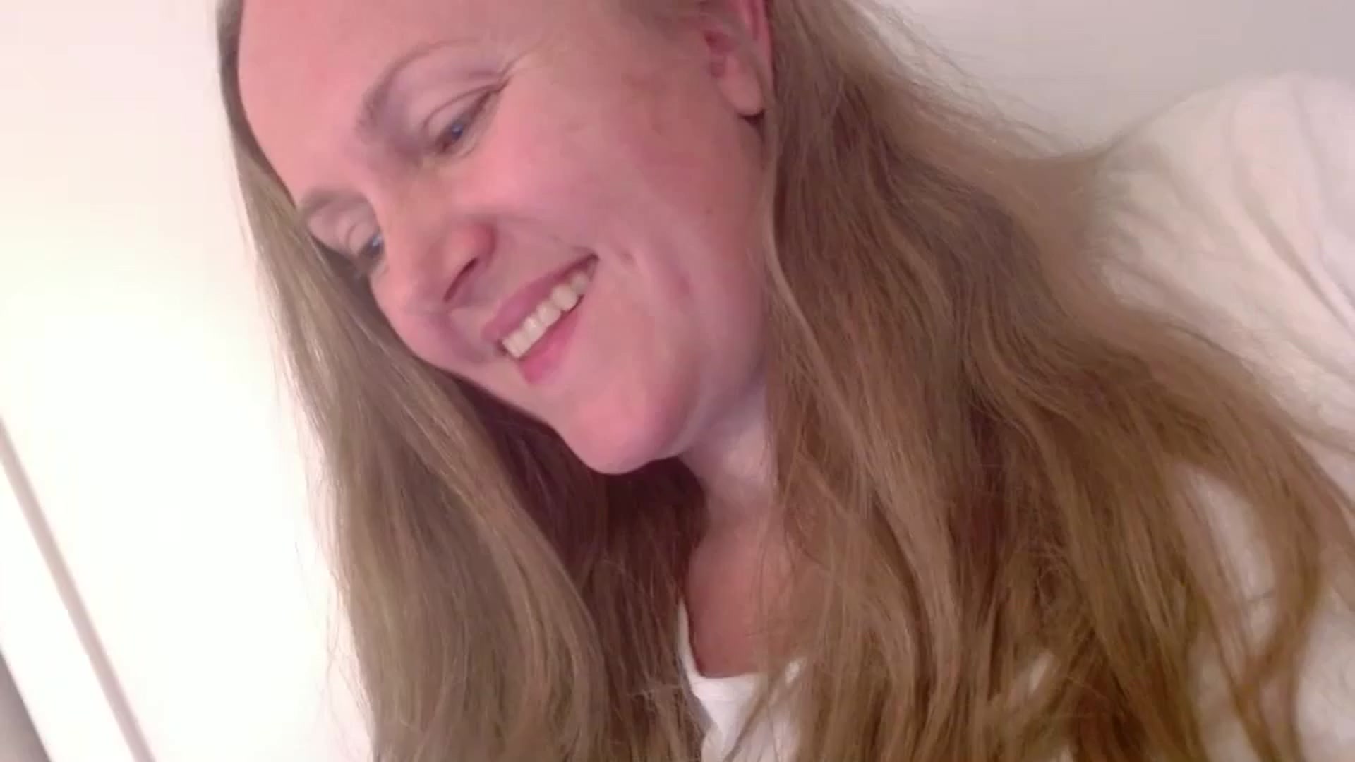 Gallery image thumbnail from JustLily's myfreecams stream on, 11/22/2024, 23:02 image 4 of 20