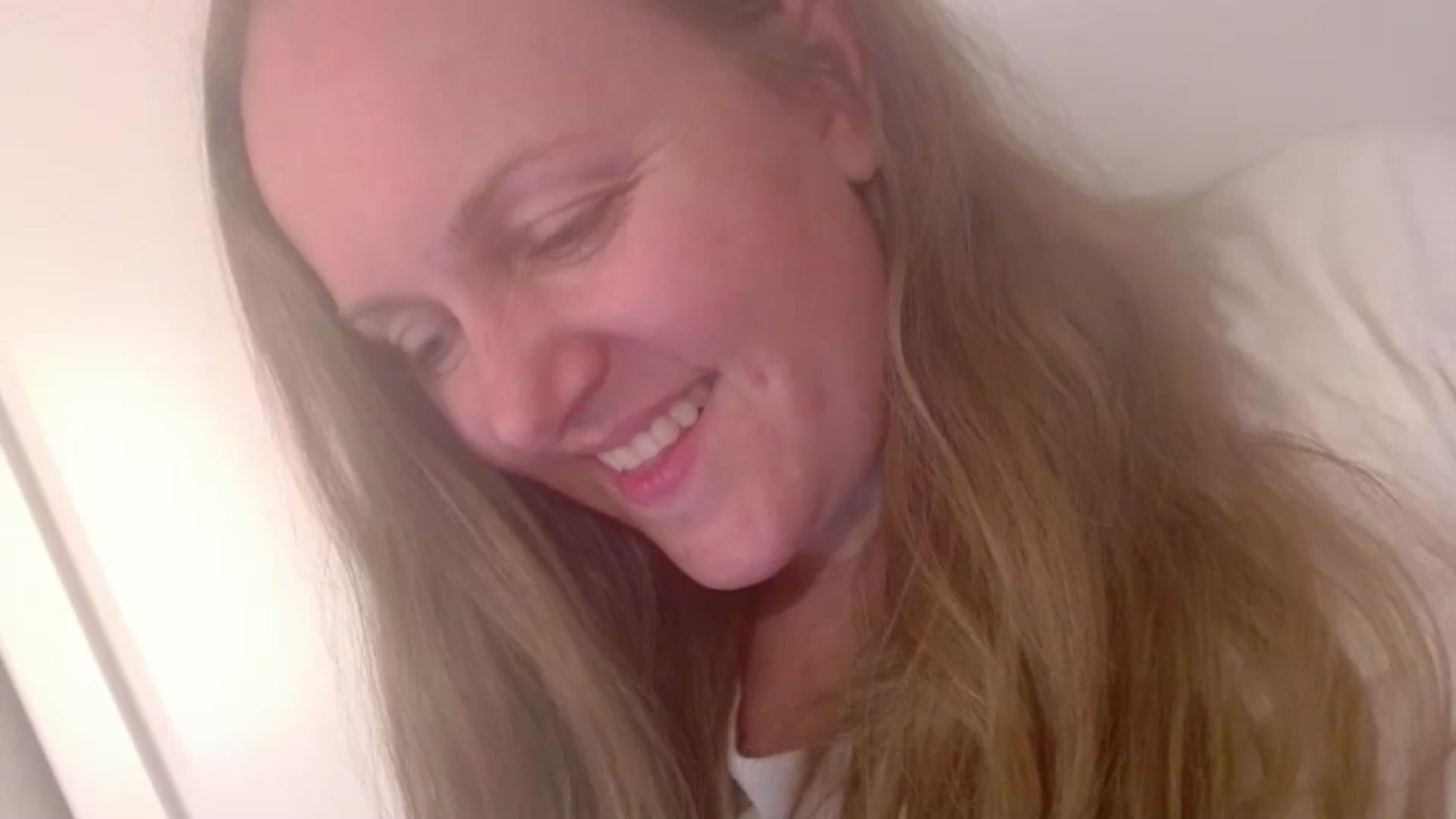 Gallery image thumbnail from JustLily's myfreecams stream on, 11/22/2024, 23:02 image 14 of 20