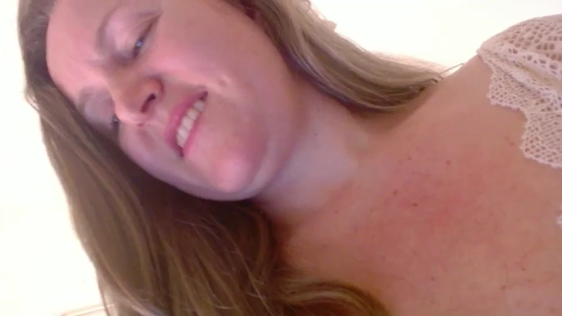 Gallery image thumbnail from JustLily's myfreecams stream on, 11/27/2024, 22:32 image 19 of 20