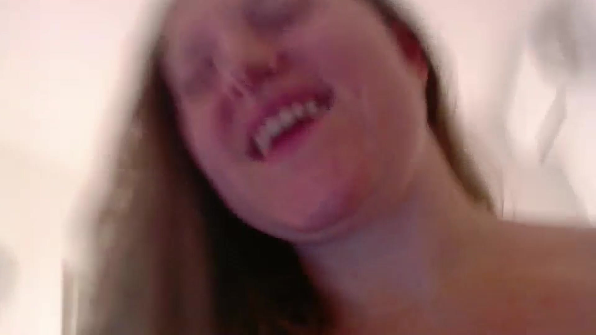 Gallery image thumbnail from JustLily's myfreecams stream on, 11/29/2024, 22:38 image 13 of 20