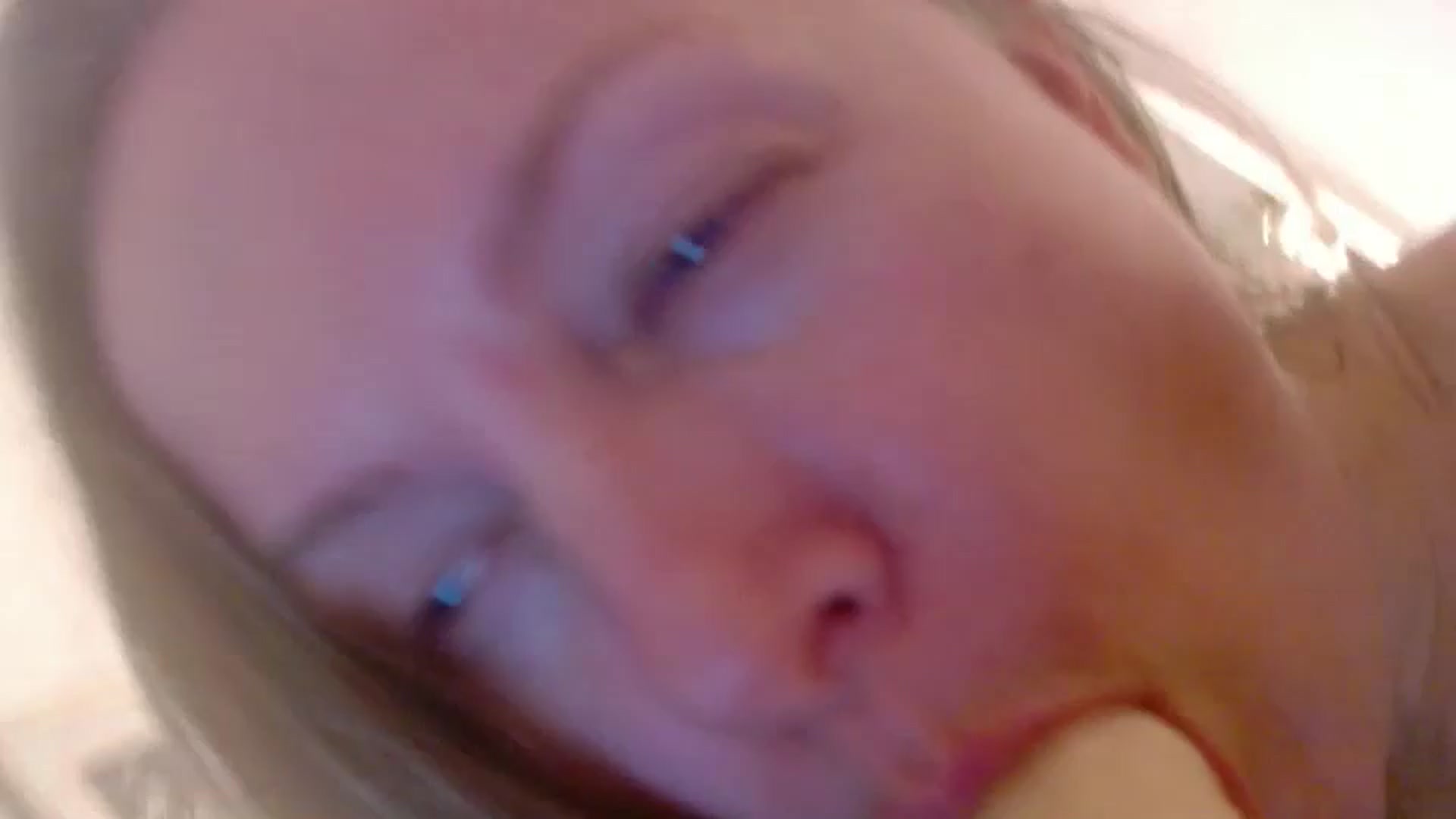 Gallery image thumbnail from JustLily's myfreecams stream on, 12/05/2024, 24:00 image 19 of 20