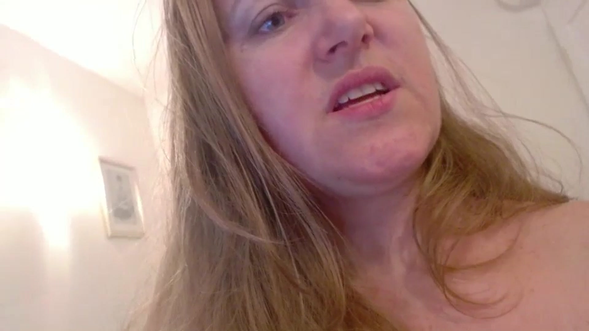 Gallery image thumbnail from JustLily's myfreecams stream on, 12/09/2024, 23:38 image 6 of 20