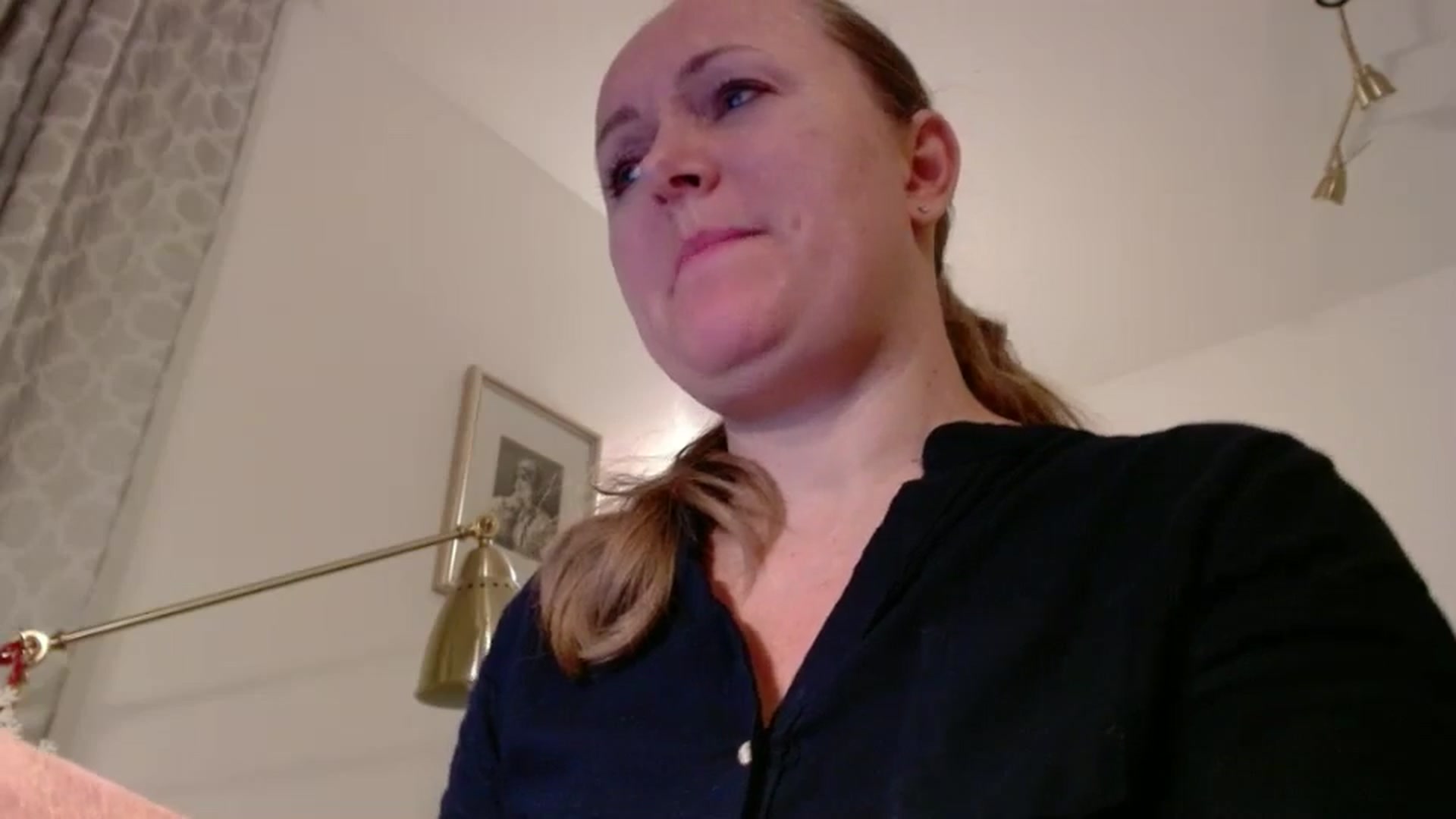 Gallery image thumbnail from JustLily's myfreecams stream on, 12/11/2024, 20:42 image 16 of 20