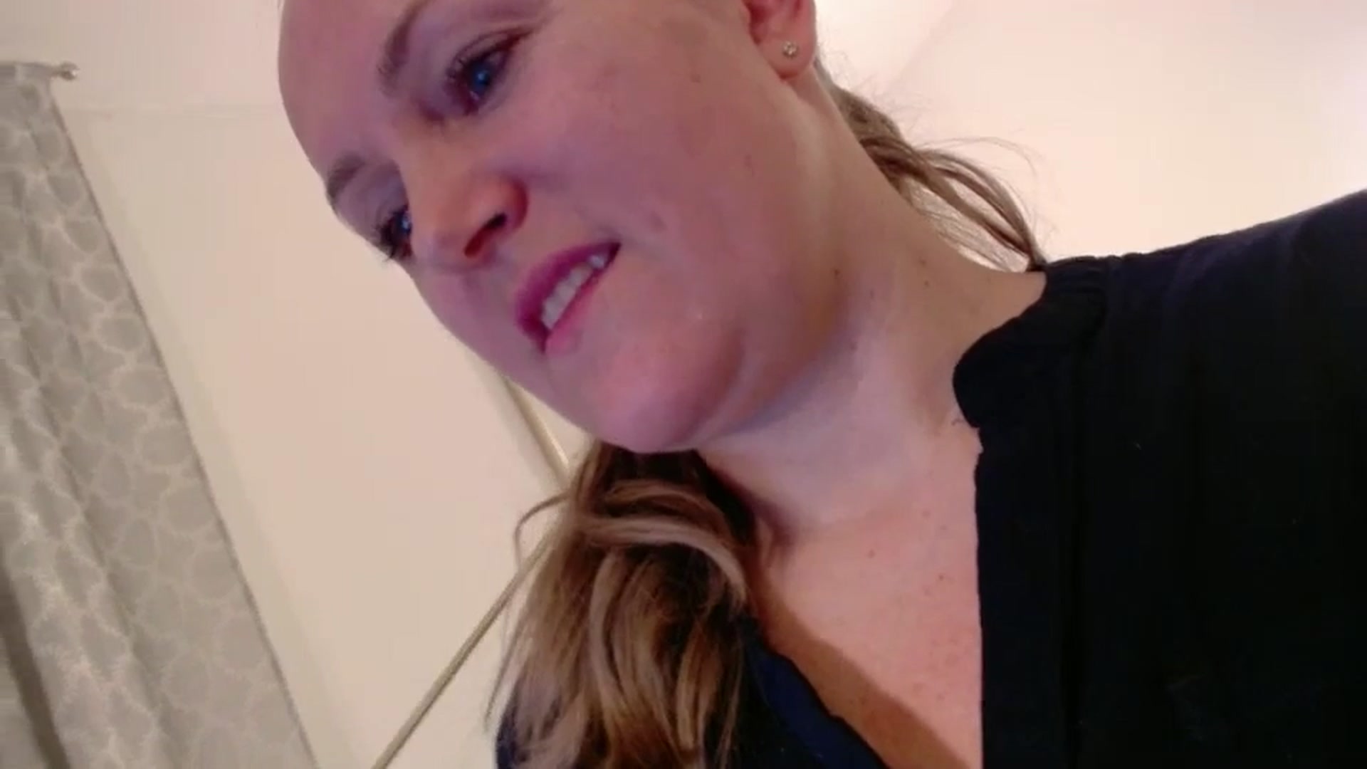 Gallery image thumbnail from JustLily's myfreecams stream on, 12/11/2024, 20:42 image 20 of 20