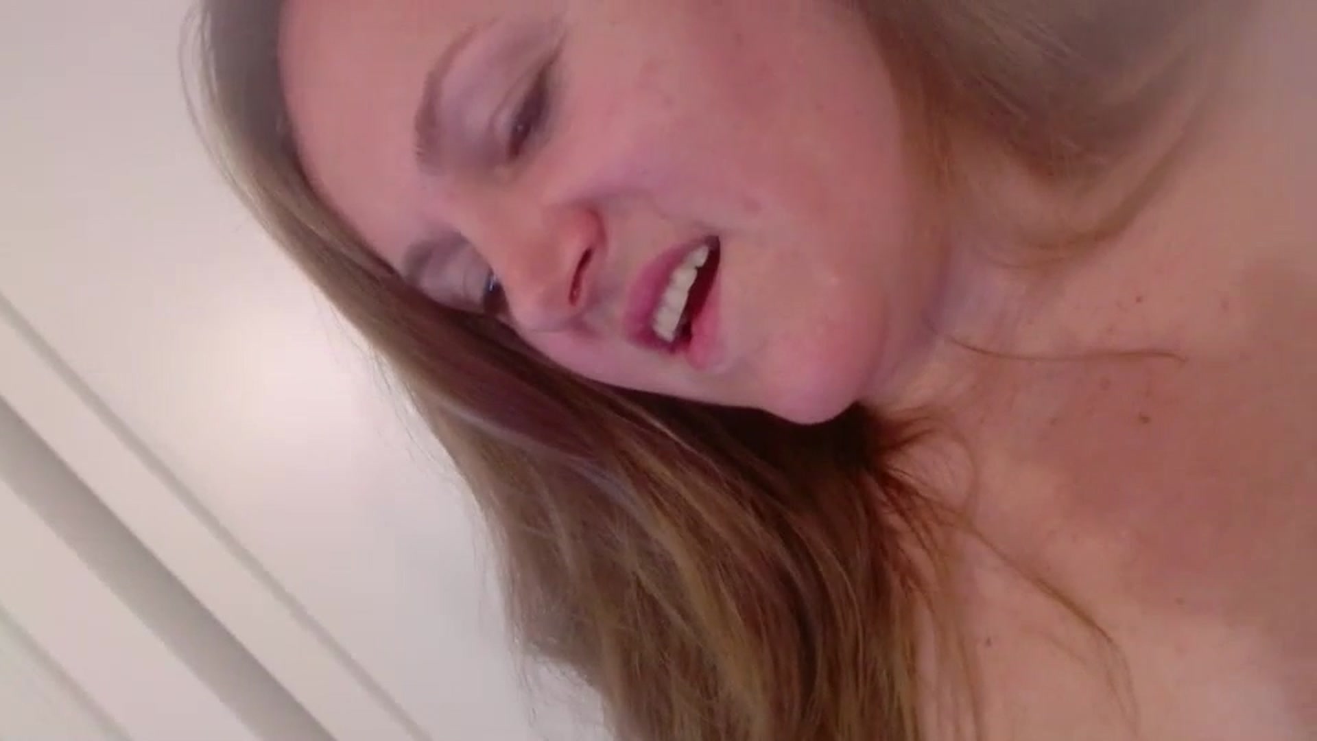 Gallery image thumbnail from JustLily's myfreecams stream on, 12/13/2024, 18:44 image 20 of 20