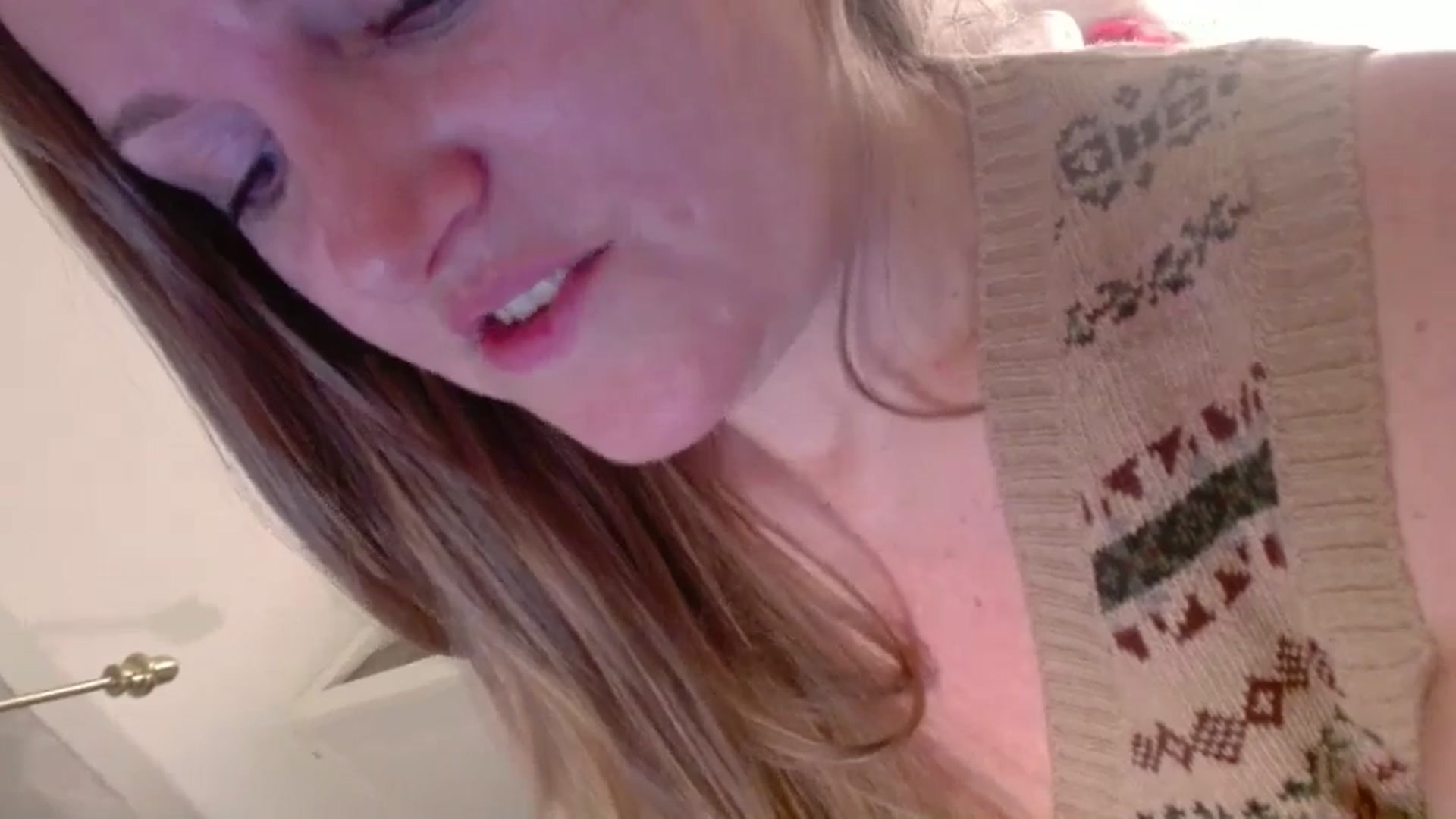 Gallery image thumbnail from JustLily's myfreecams stream on, 12/23/2024, 16:29 image 6 of 20