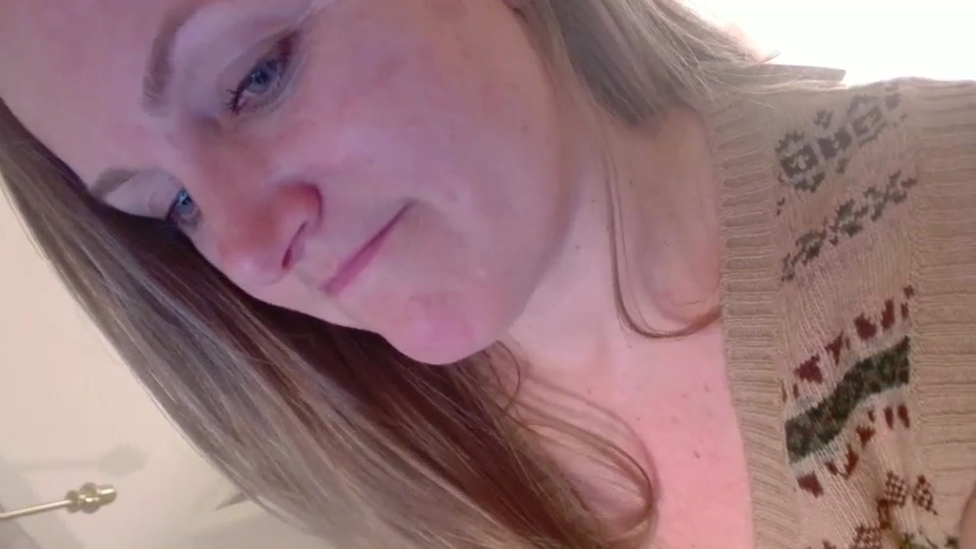 Gallery image thumbnail from JustLily's myfreecams stream on, 12/23/2024, 16:29 image 11 of 20