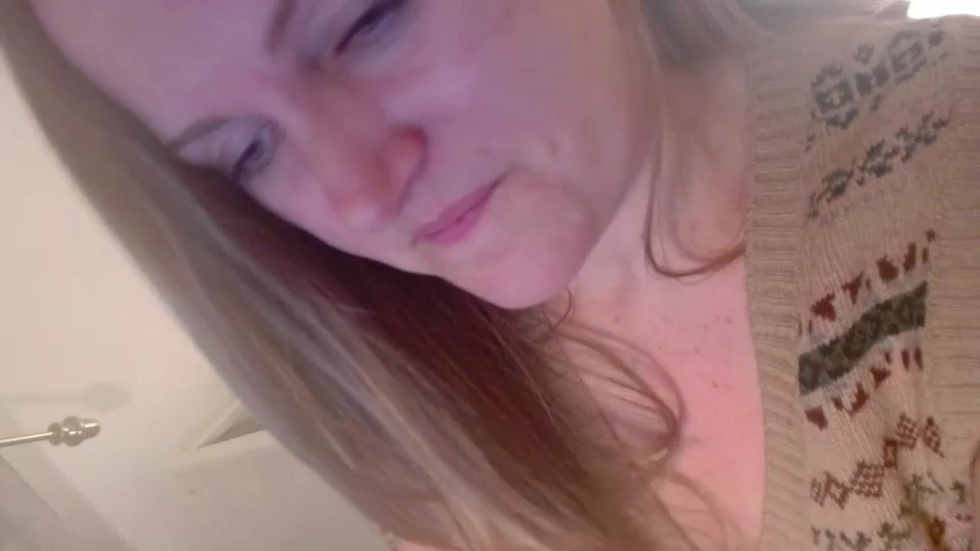 Gallery image thumbnail from JustLily's myfreecams stream on, 12/23/2024, 16:29 image 18 of 20