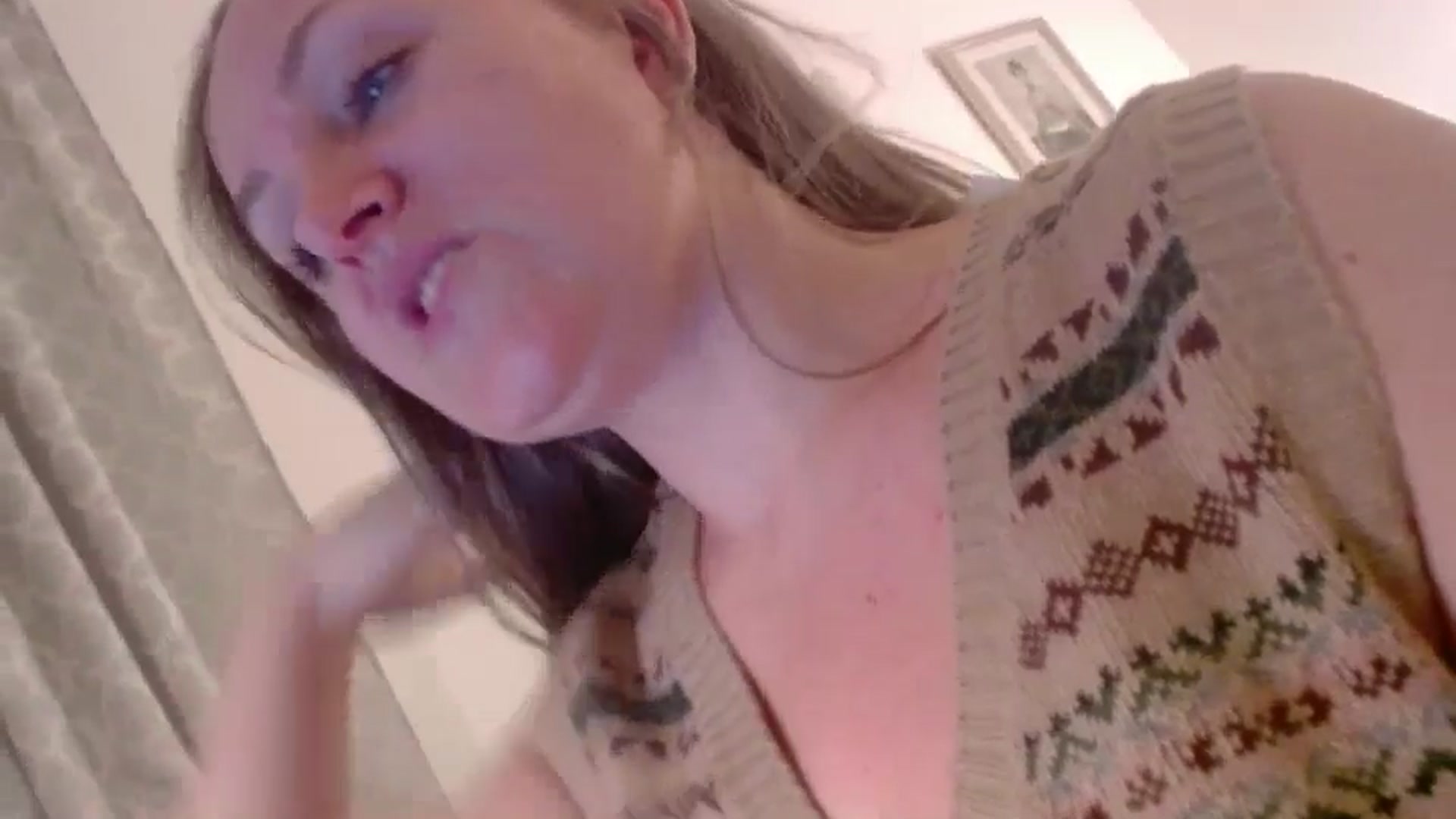 Gallery image thumbnail from JustLily's myfreecams stream on, 12/23/2024, 16:29 image 3 of 20