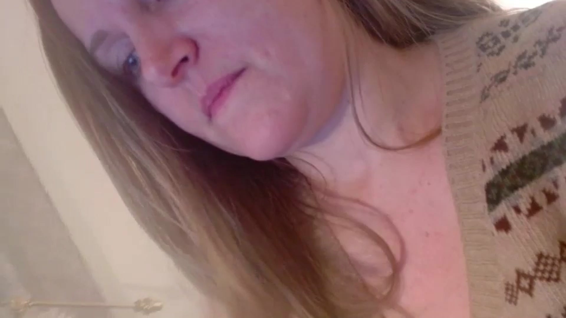 Gallery image thumbnail from JustLily's myfreecams stream on, 12/23/2024, 16:29 image 20 of 20