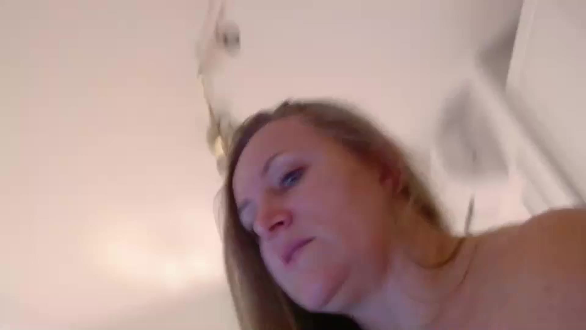 Gallery image thumbnail from JustLily's myfreecams stream on, 12/23/2024, 16:29 image 1 of 20