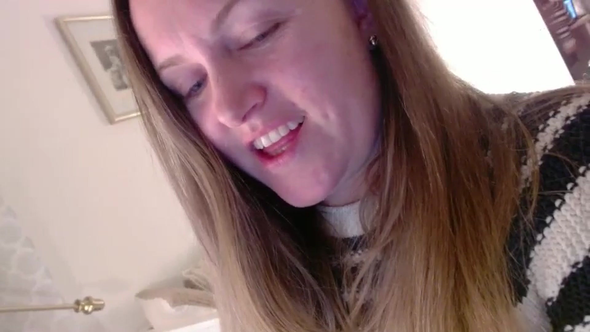 Gallery image thumbnail from JustLily's myfreecams stream on, 01/03/2025, 22:24 image 17 of 20