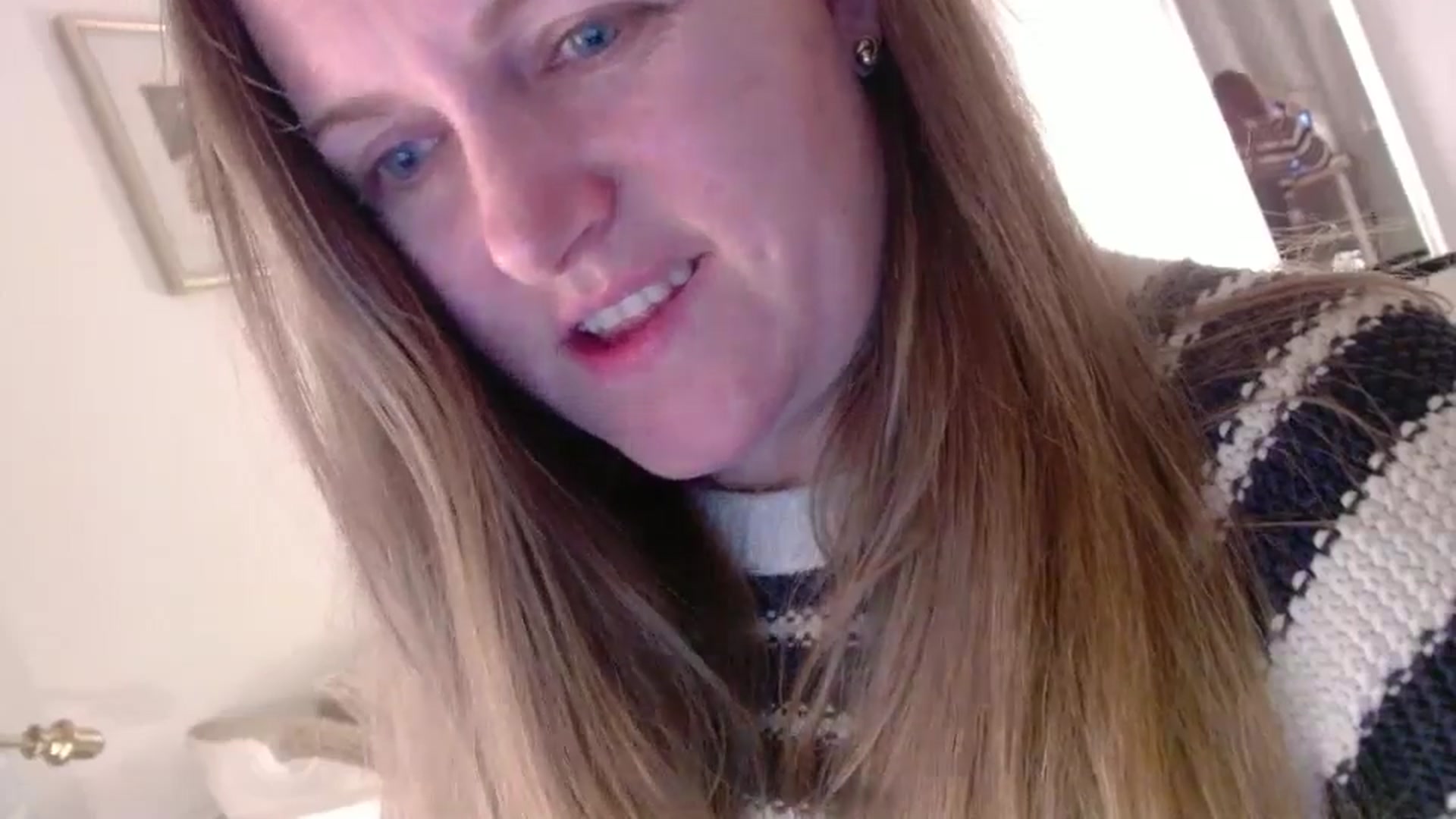 Gallery image thumbnail from JustLily's myfreecams stream on, 01/03/2025, 22:24 image 2 of 20