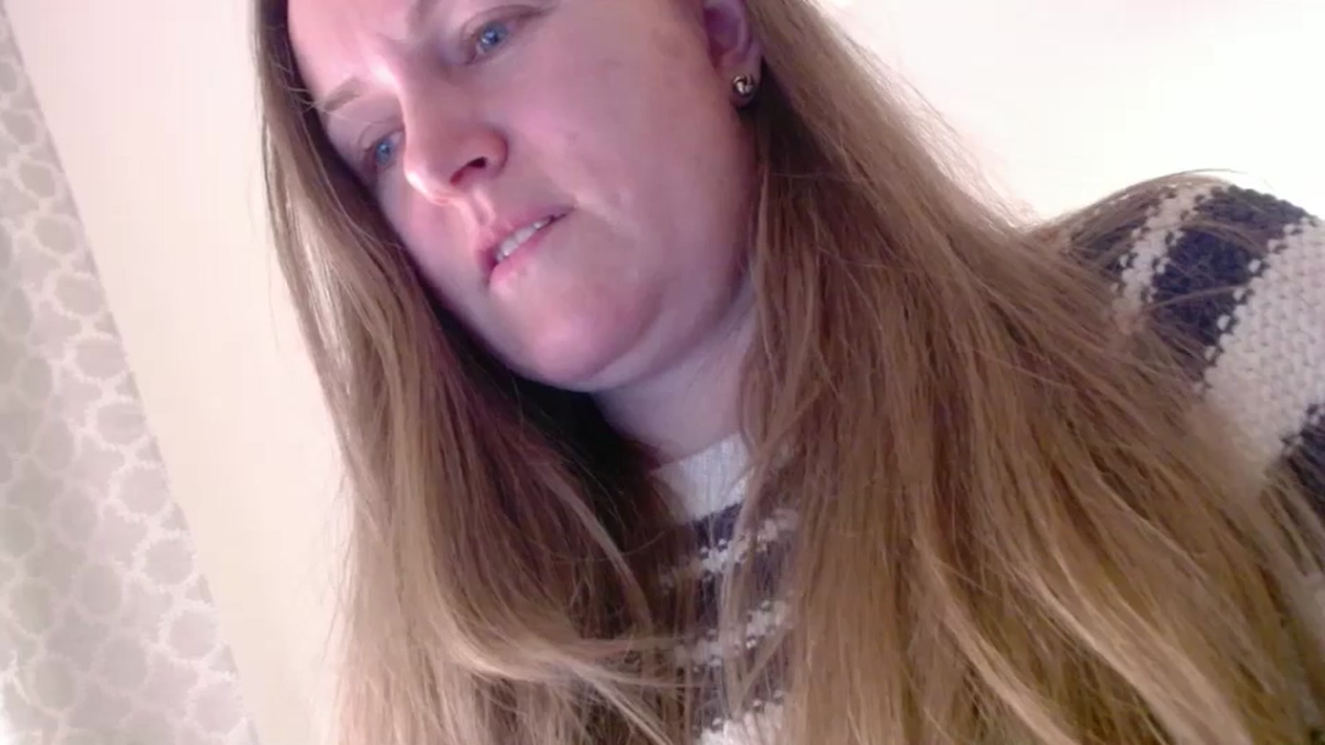 Gallery image thumbnail from JustLily's myfreecams stream on, 01/03/2025, 22:24 image 3 of 20