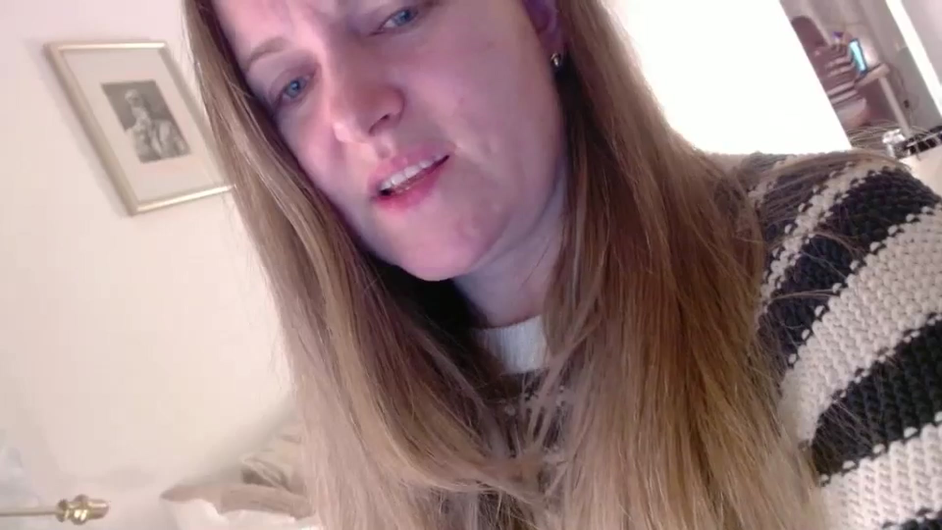 Gallery image thumbnail from JustLily's myfreecams stream on, 01/03/2025, 22:24 image 7 of 20