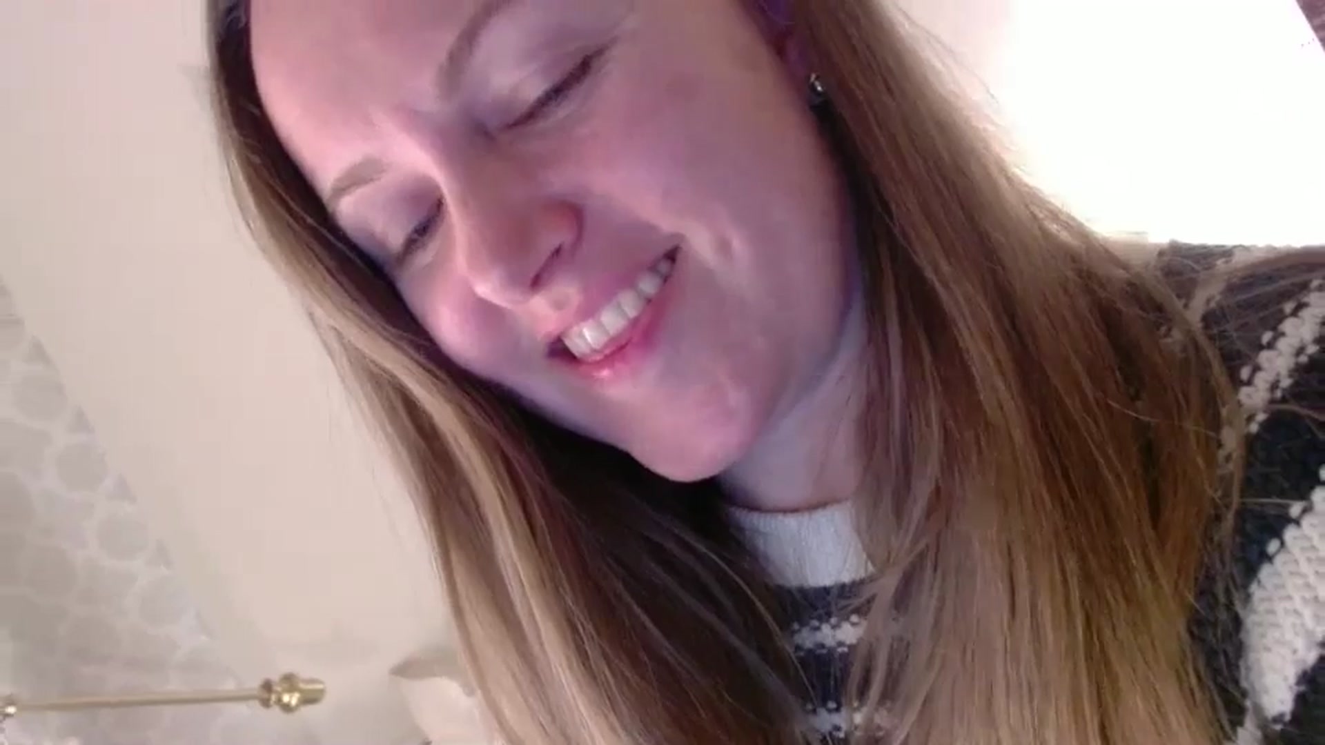 Gallery image thumbnail from JustLily's myfreecams stream on, 01/03/2025, 22:24 image 18 of 20