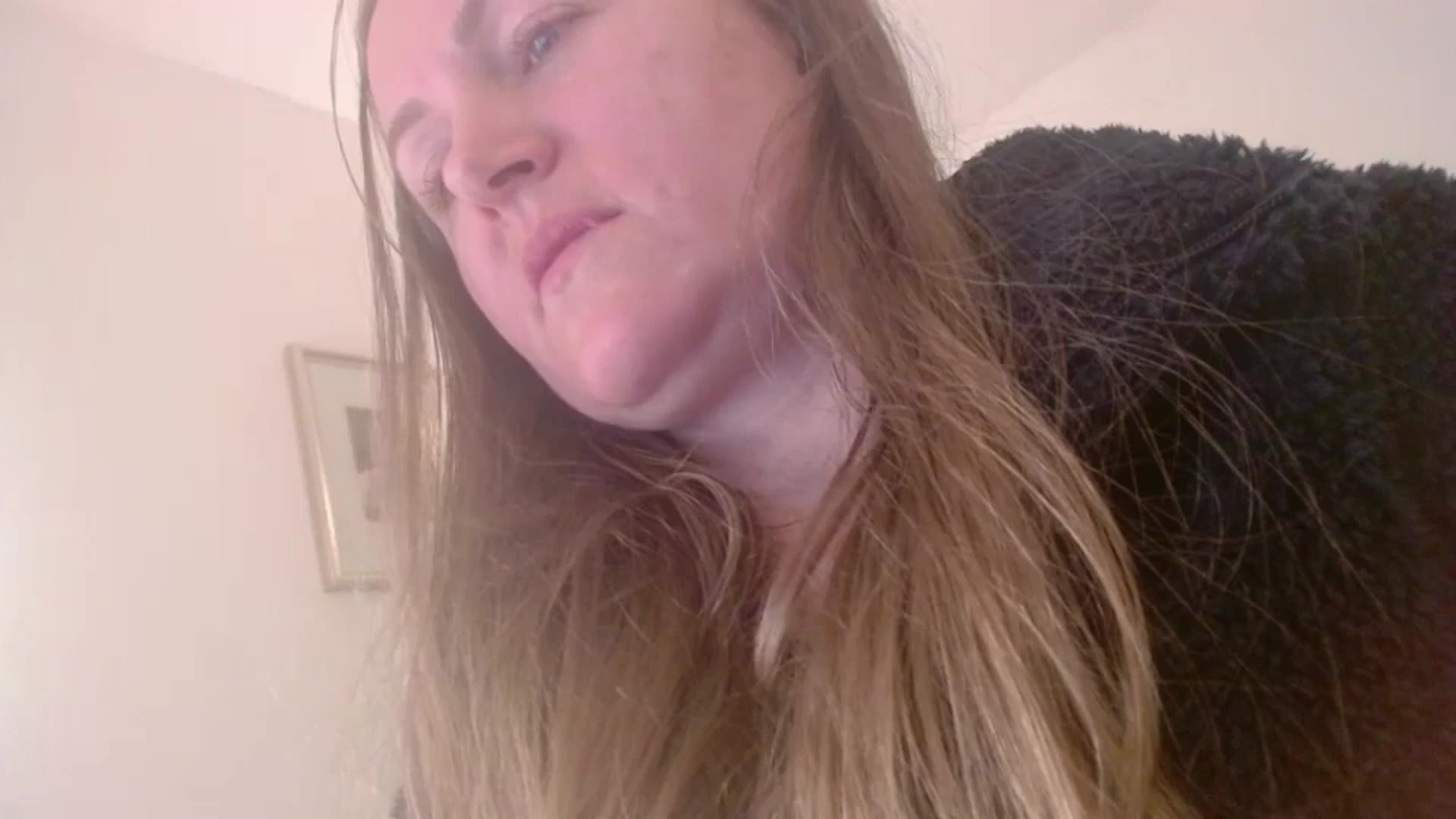 Gallery image thumbnail from JustLily's myfreecams stream on, 01/15/2025, 23:07 image 17 of 20