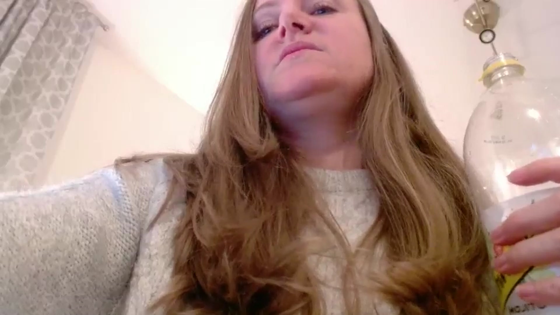 Gallery image thumbnail from JustLily's myfreecams stream on, 01/21/2025, 22:48 image 16 of 20