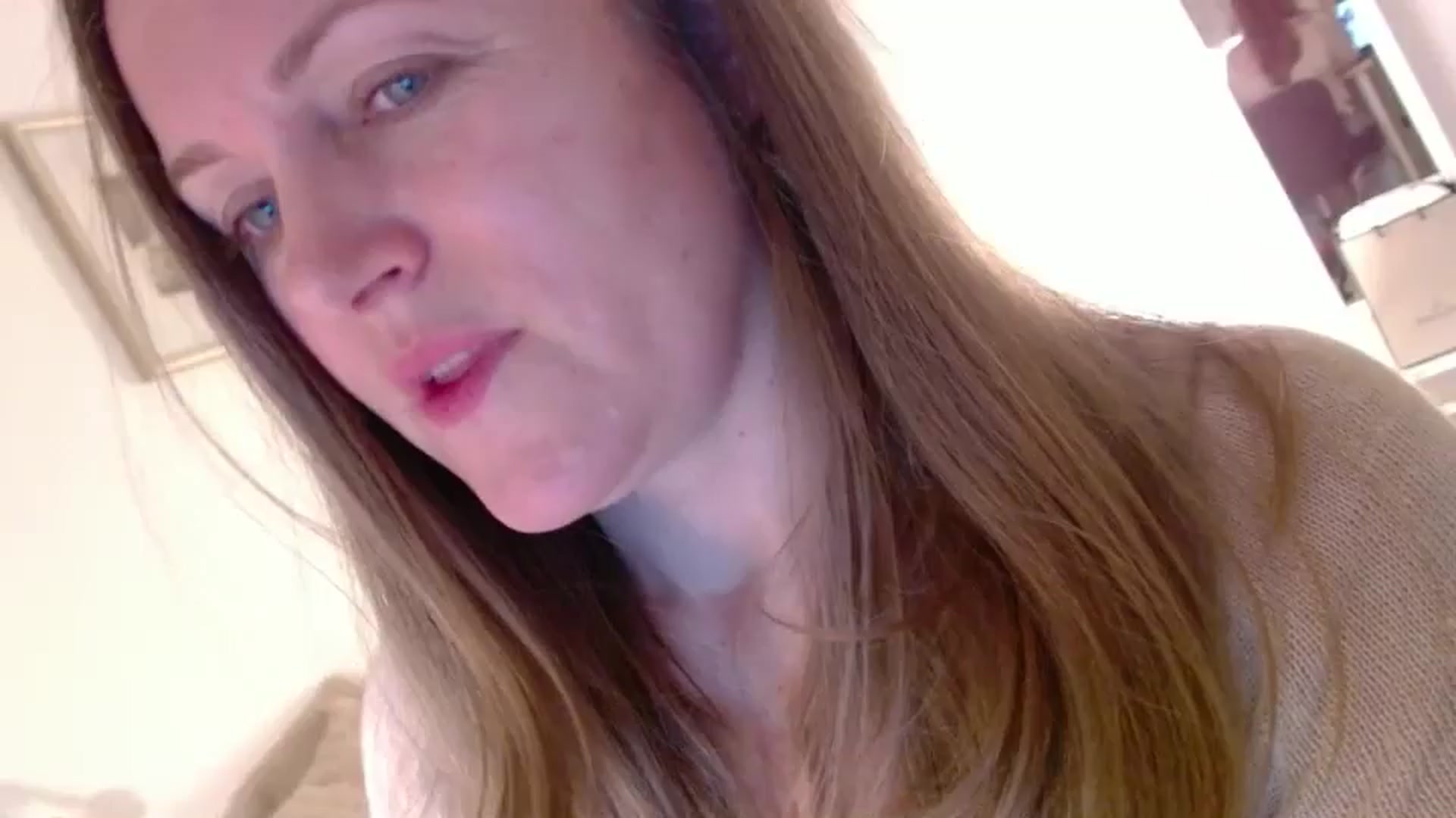 Gallery image thumbnail from JustLily's myfreecams stream on, 01/24/2025, 23:12 image 17 of 20