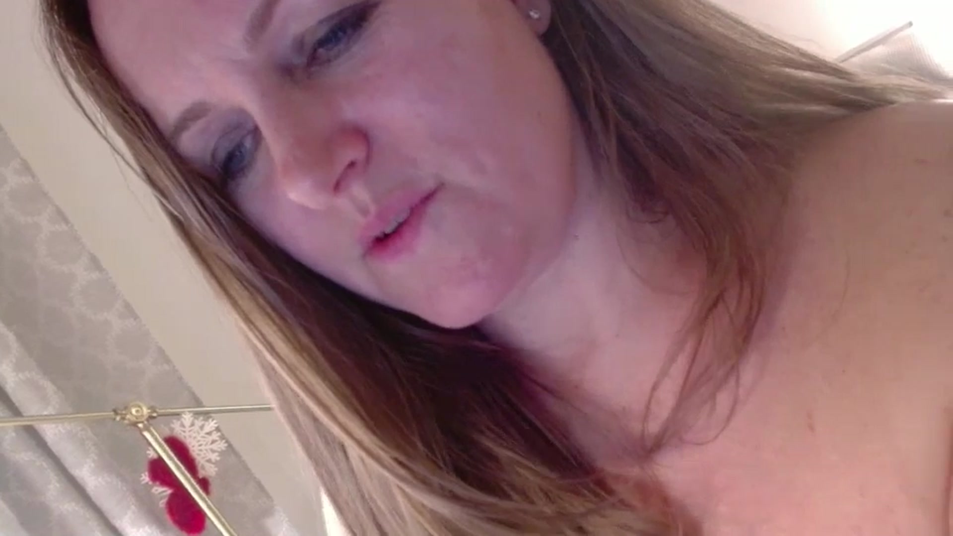 Gallery image thumbnail from JustLily's myfreecams stream on, 01/31/2025, 20:04 image 18 of 20
