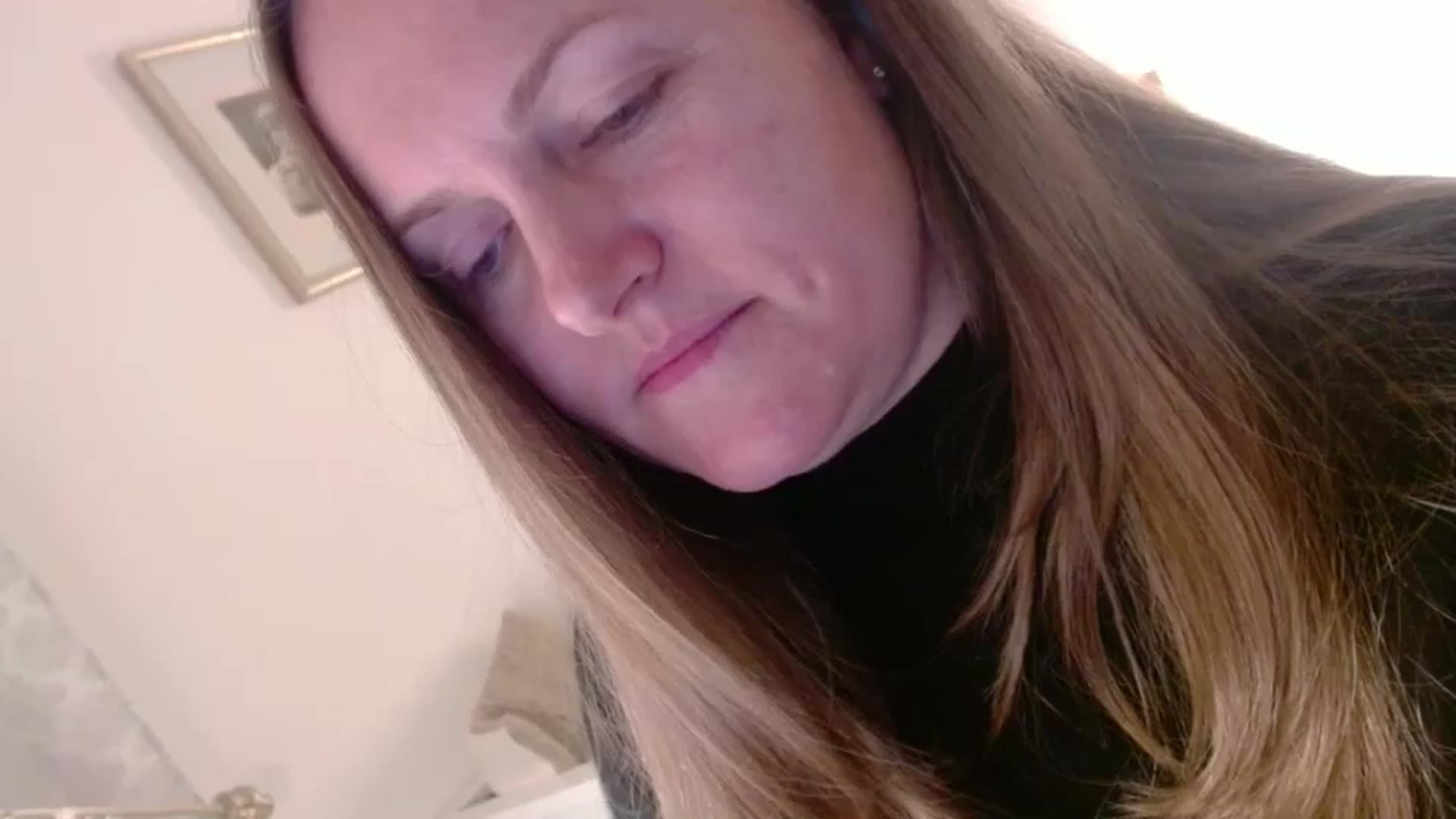 Gallery image thumbnail from JustLily's myfreecams stream on, 02/04/2025, 24:28 image 13 of 20