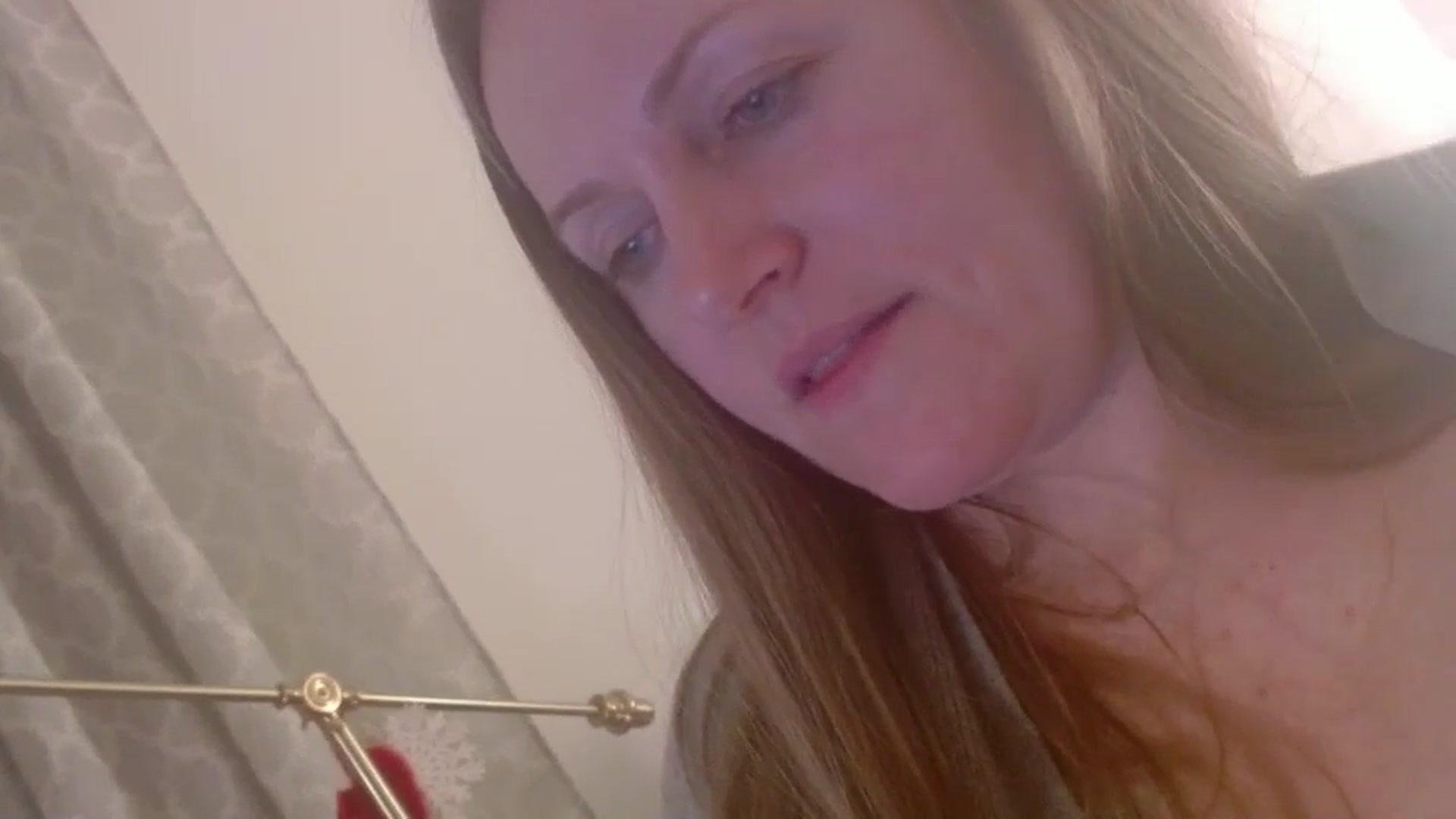 Gallery image thumbnail from JustLily's myfreecams stream on, 02/06/2025, 24:18 image 17 of 20