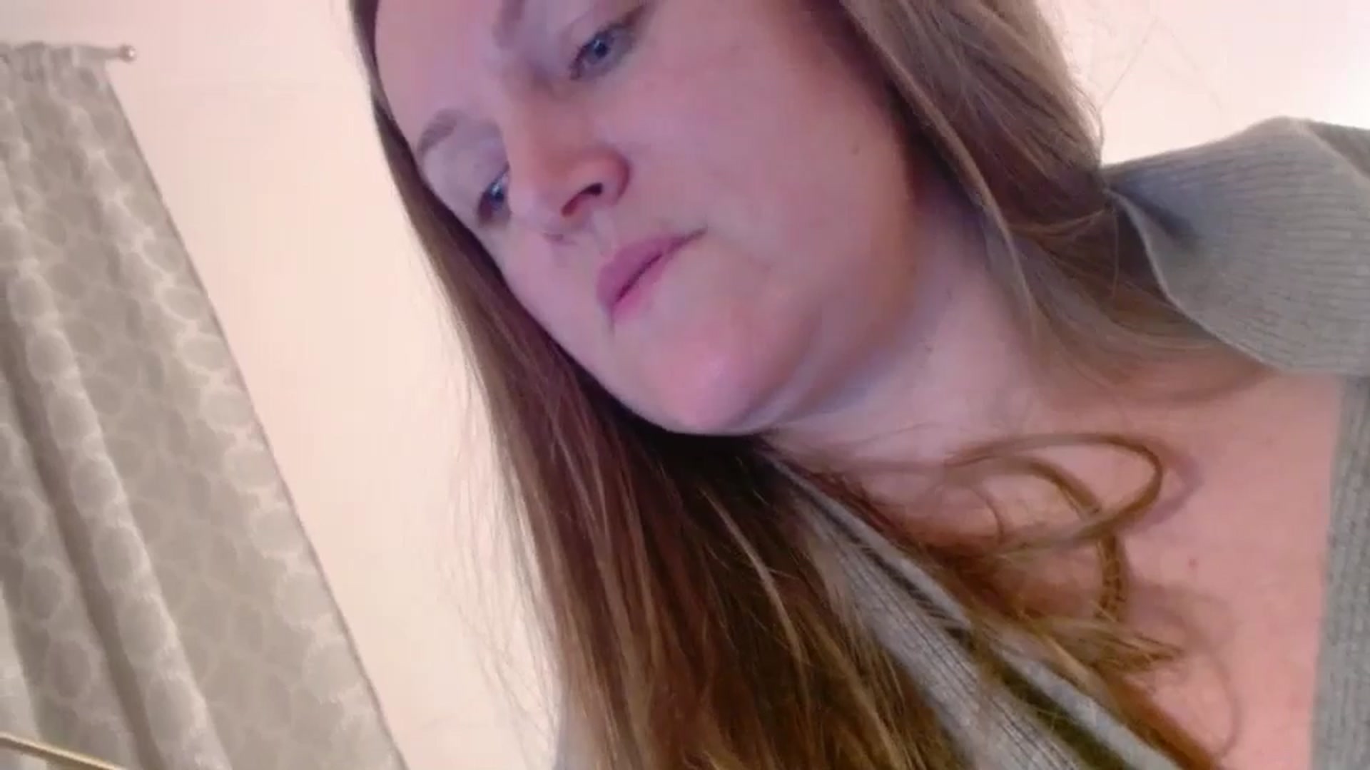 Gallery image thumbnail from JustLily's myfreecams stream on, 02/06/2025, 24:18 image 5 of 20