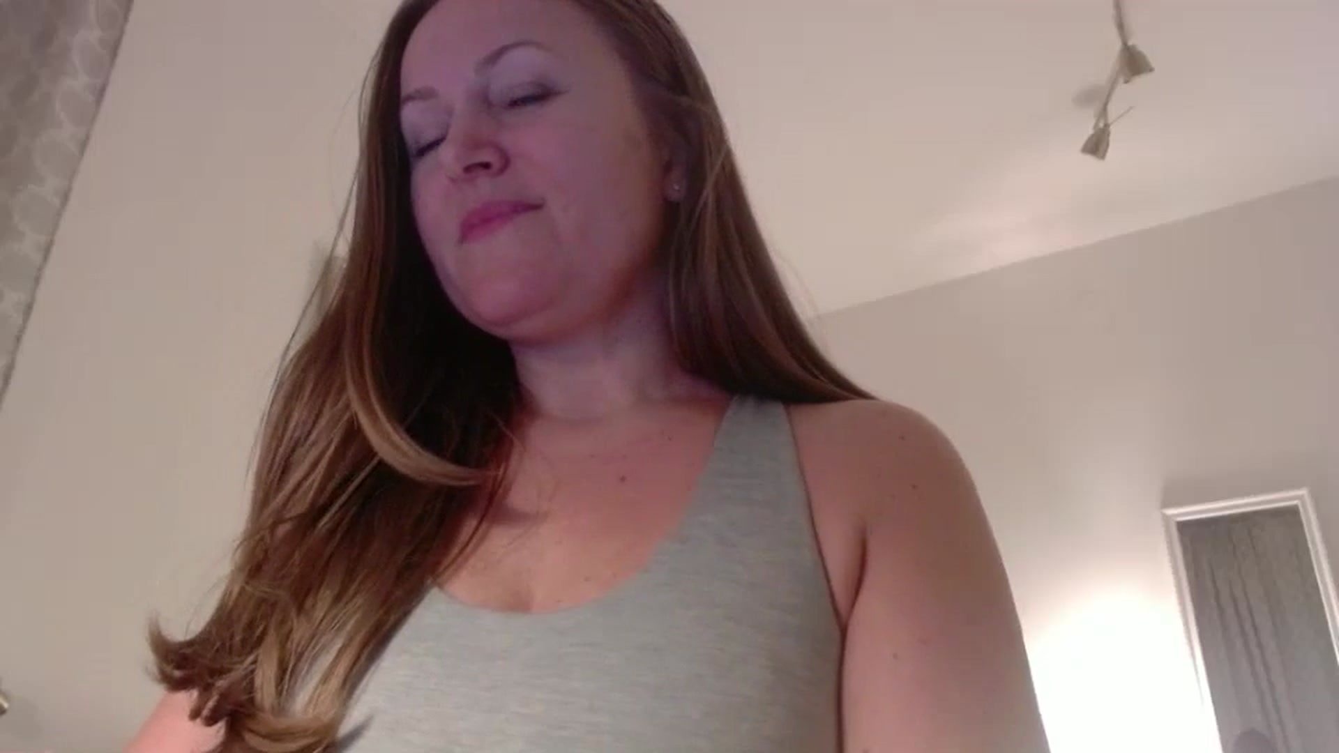 Gallery image thumbnail from JustLily's myfreecams stream on, 02/07/2025, 21:59 image 8 of 20