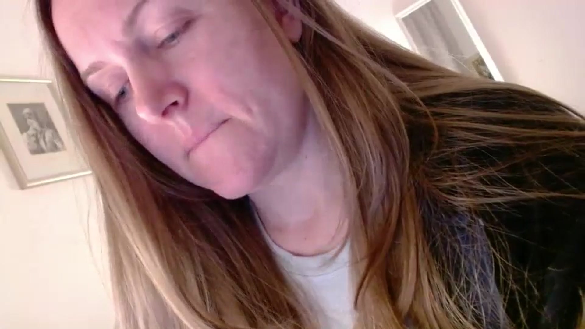Gallery image thumbnail from JustLily's myfreecams stream on, 02/18/2025, 23:38 image 9 of 20