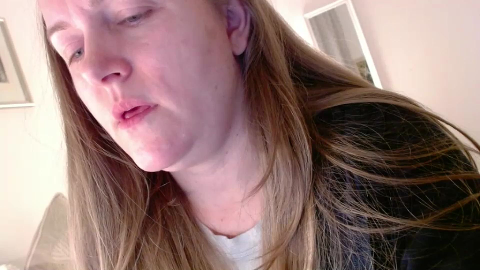 Gallery image thumbnail from JustLily's myfreecams stream on, 02/18/2025, 23:38 image 19 of 20
