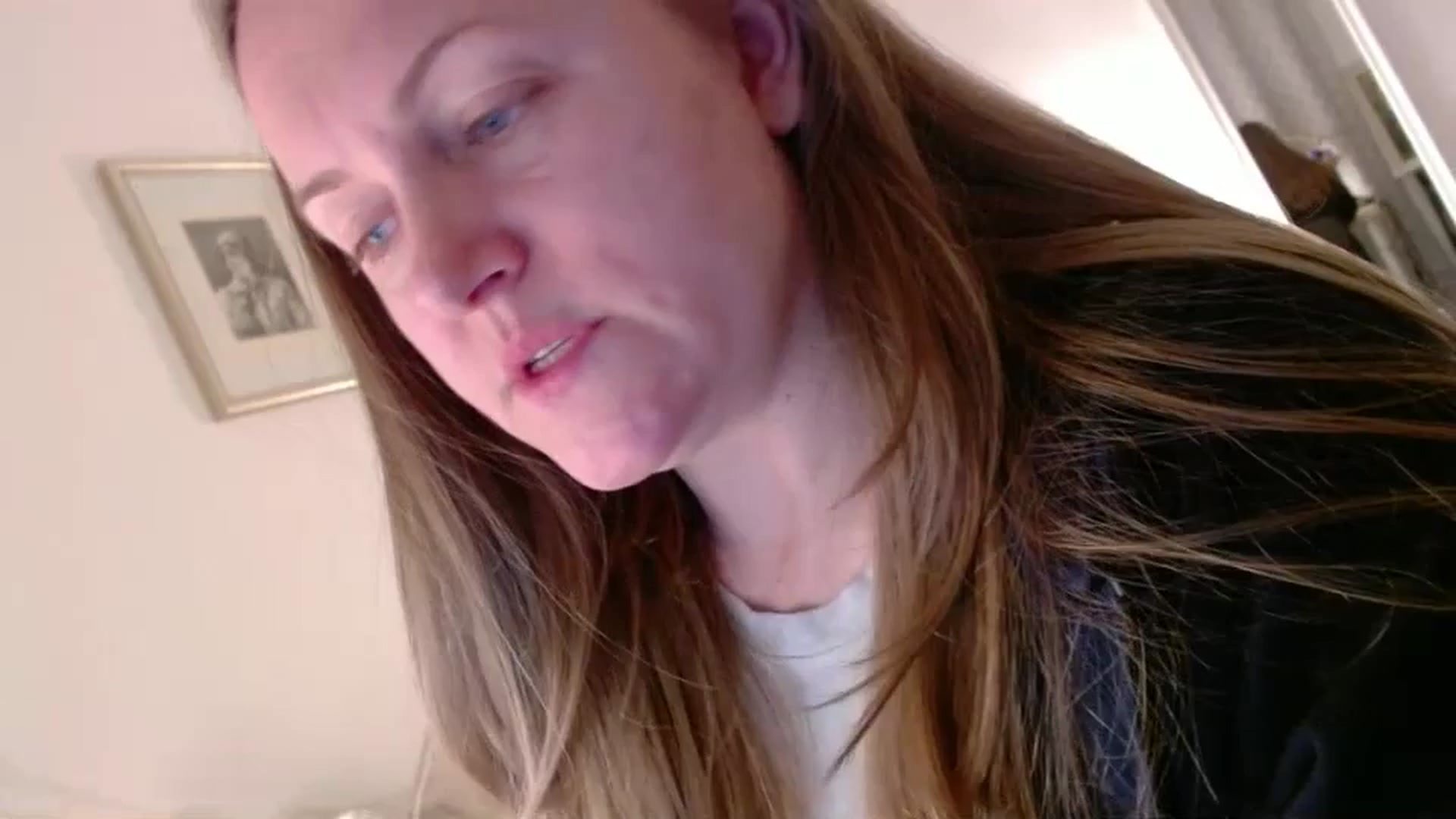 Gallery image thumbnail from JustLily's myfreecams stream on, 02/18/2025, 23:38 image 17 of 20