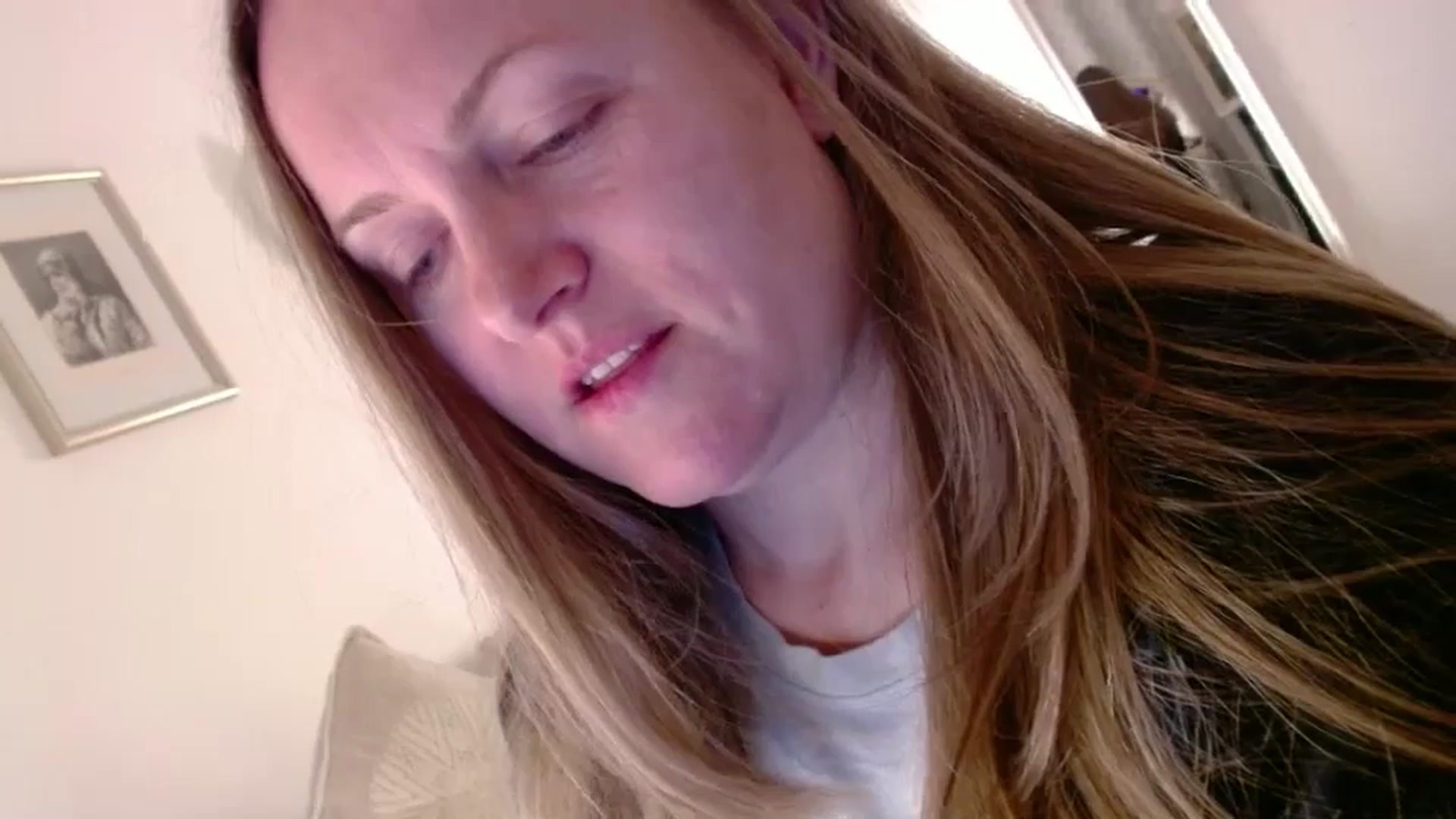Gallery image thumbnail from JustLily's myfreecams stream on, 02/18/2025, 23:38 image 2 of 20