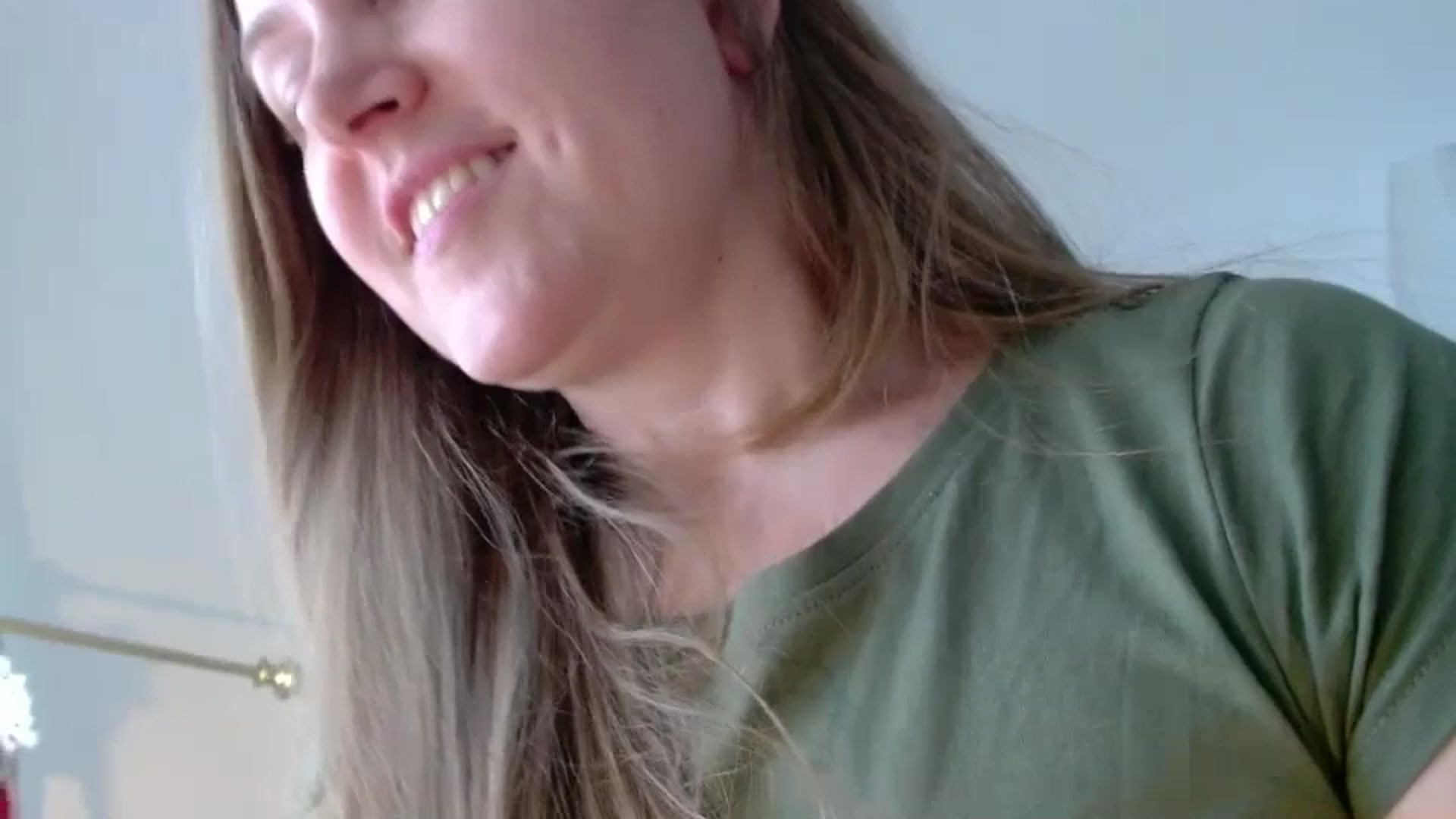 Gallery image thumbnail from JustLily's myfreecams stream on, 02/19/2025, 12:20 image 17 of 20
