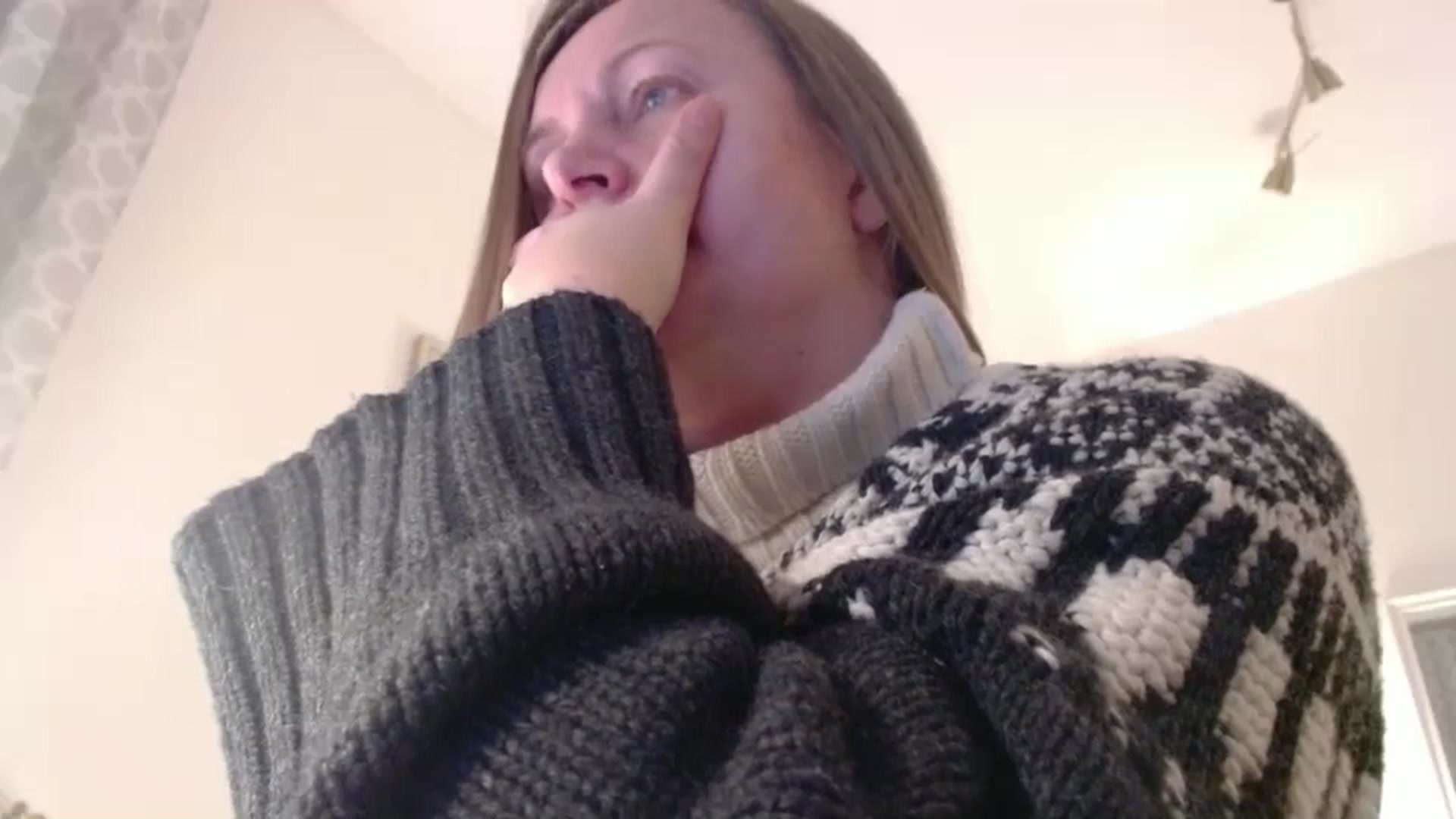 Gallery image thumbnail from JustLily's myfreecams stream on, 02/19/2025, 23:58 image 17 of 20