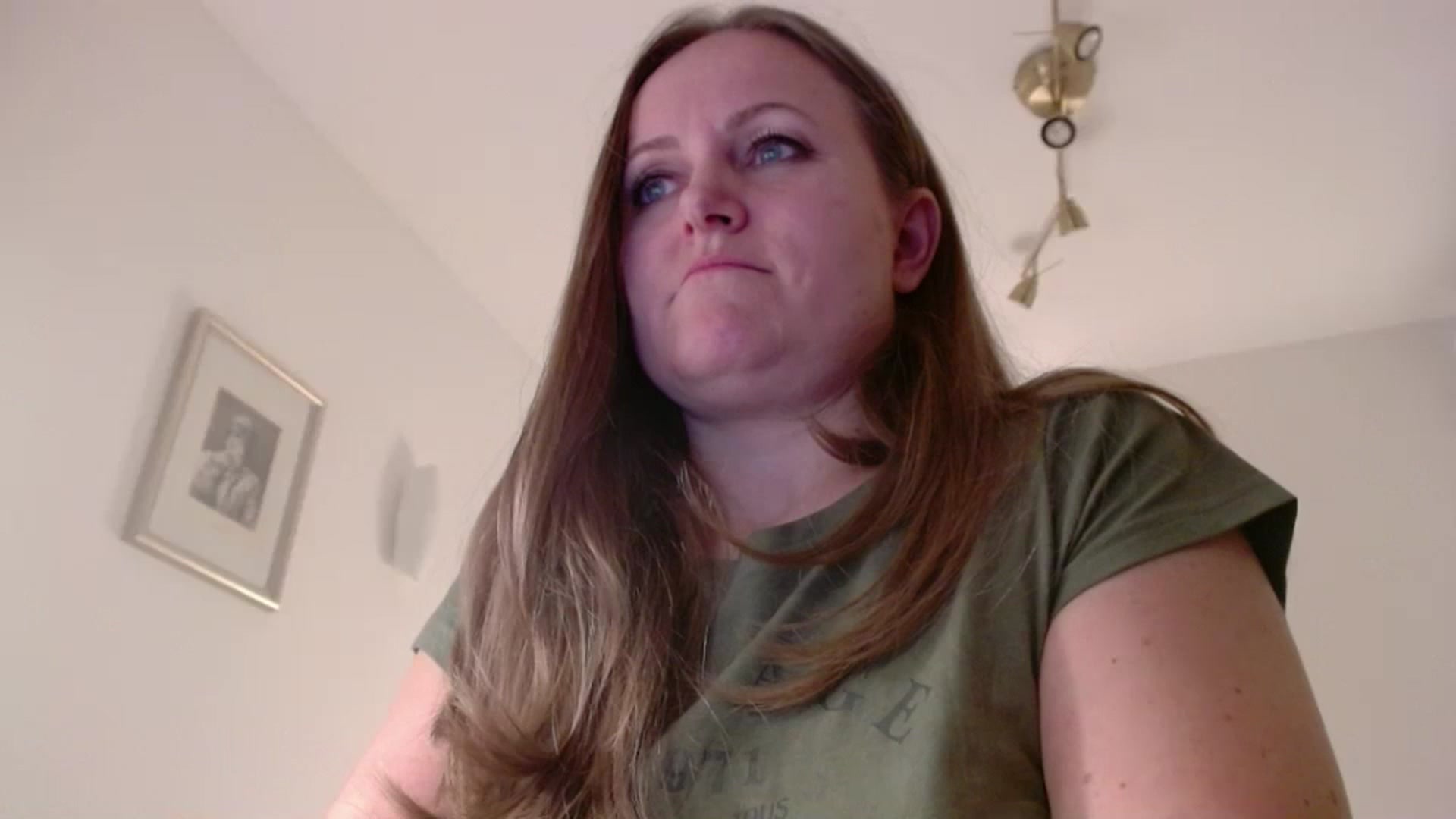 Gallery image thumbnail from JustLily's myfreecams stream on, 02/20/2025, 23:47 image 17 of 20