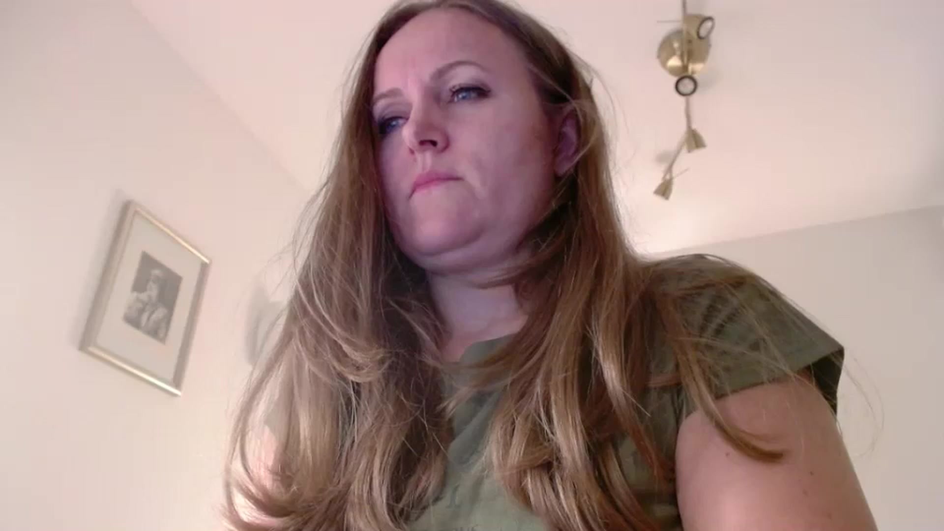 Gallery image thumbnail from JustLily's myfreecams stream on, 02/21/2025, 24:04 image 10 of 20